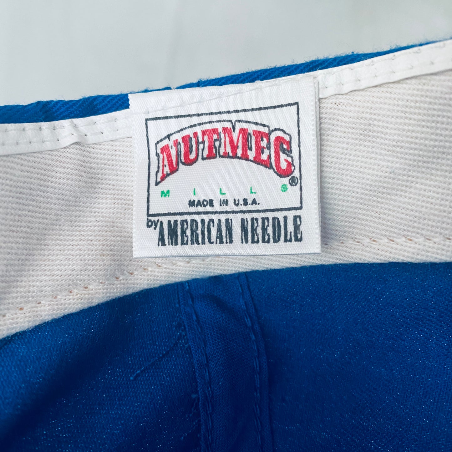 New York Giants: 1990's Nutmeg Mills Embroidered Snapback