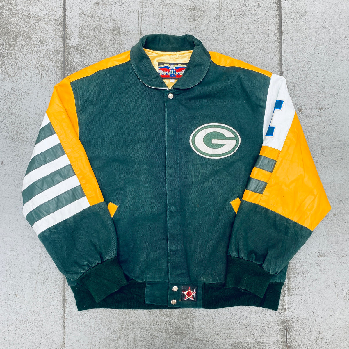 Vintage 1990s Green Bay Packers NFL Leather Bomber Jacket / Fall Outerwear / Leather Coat / Winter Outerwear / Streetwear Fashion / NFL