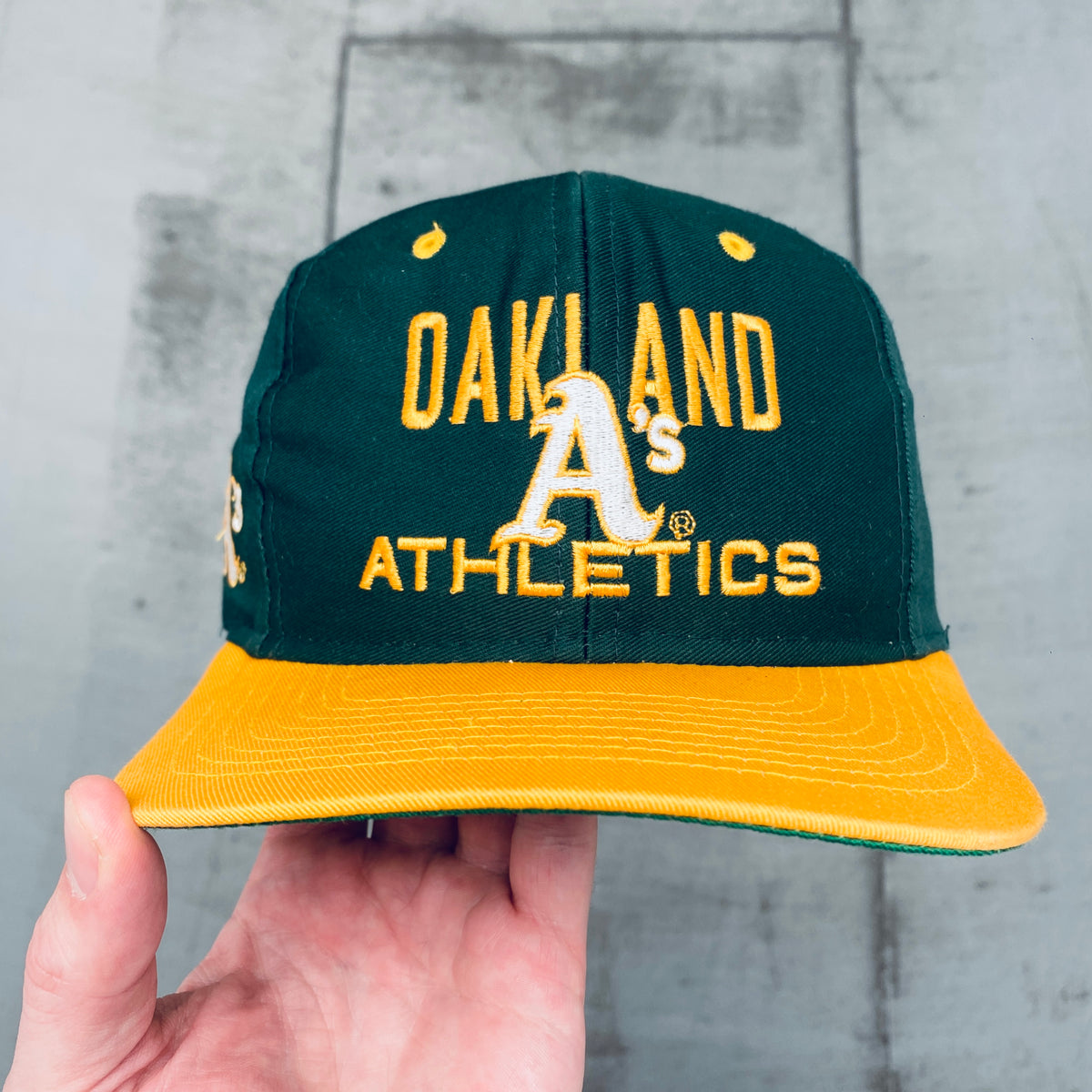 Oakland Athletics: 1990's Campri Embroidered Spellout Snapback – National  Vintage League Ltd.