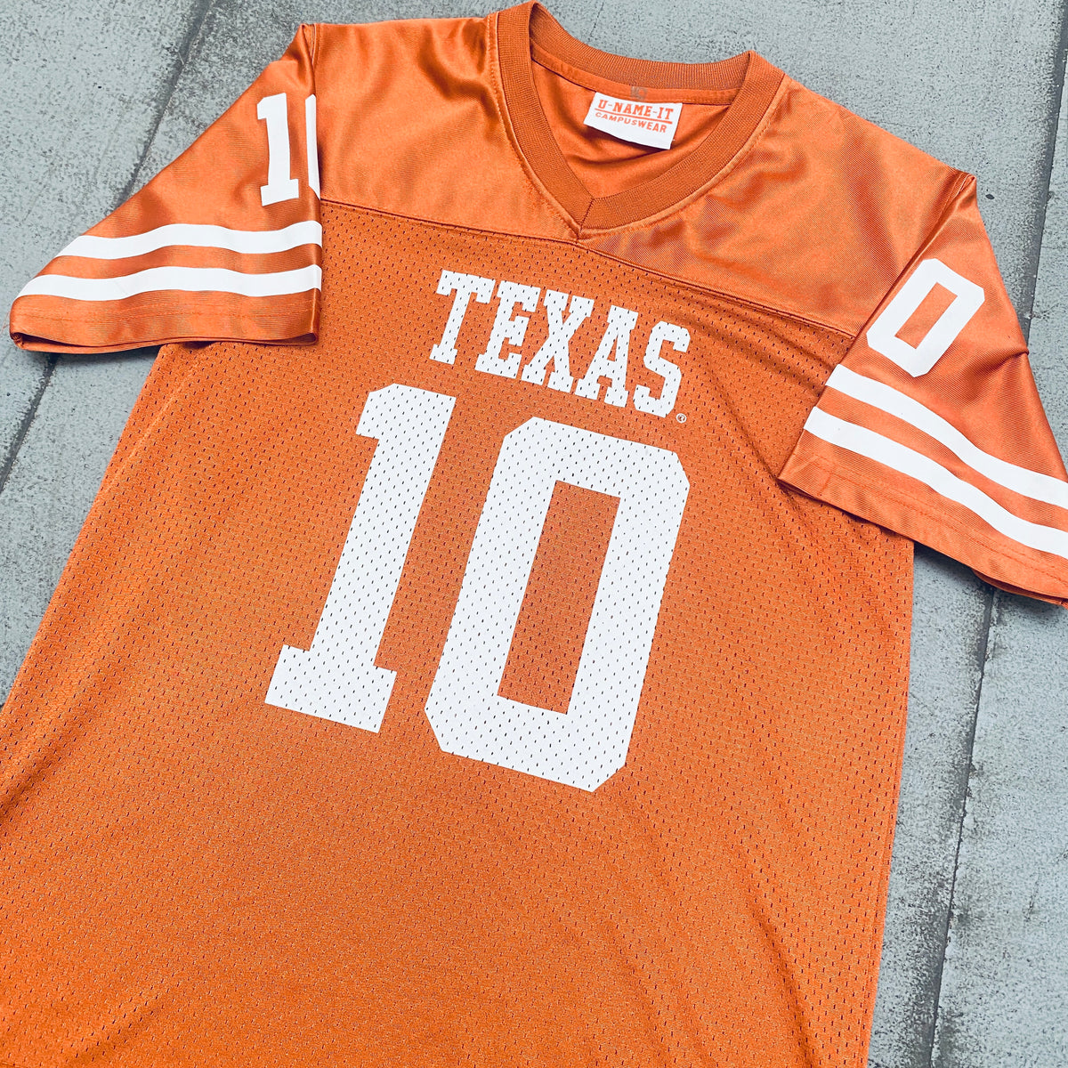 Texas Longhorns: No. 10 Vince Young Jersey (S/M) – National Vintage  League Ltd.