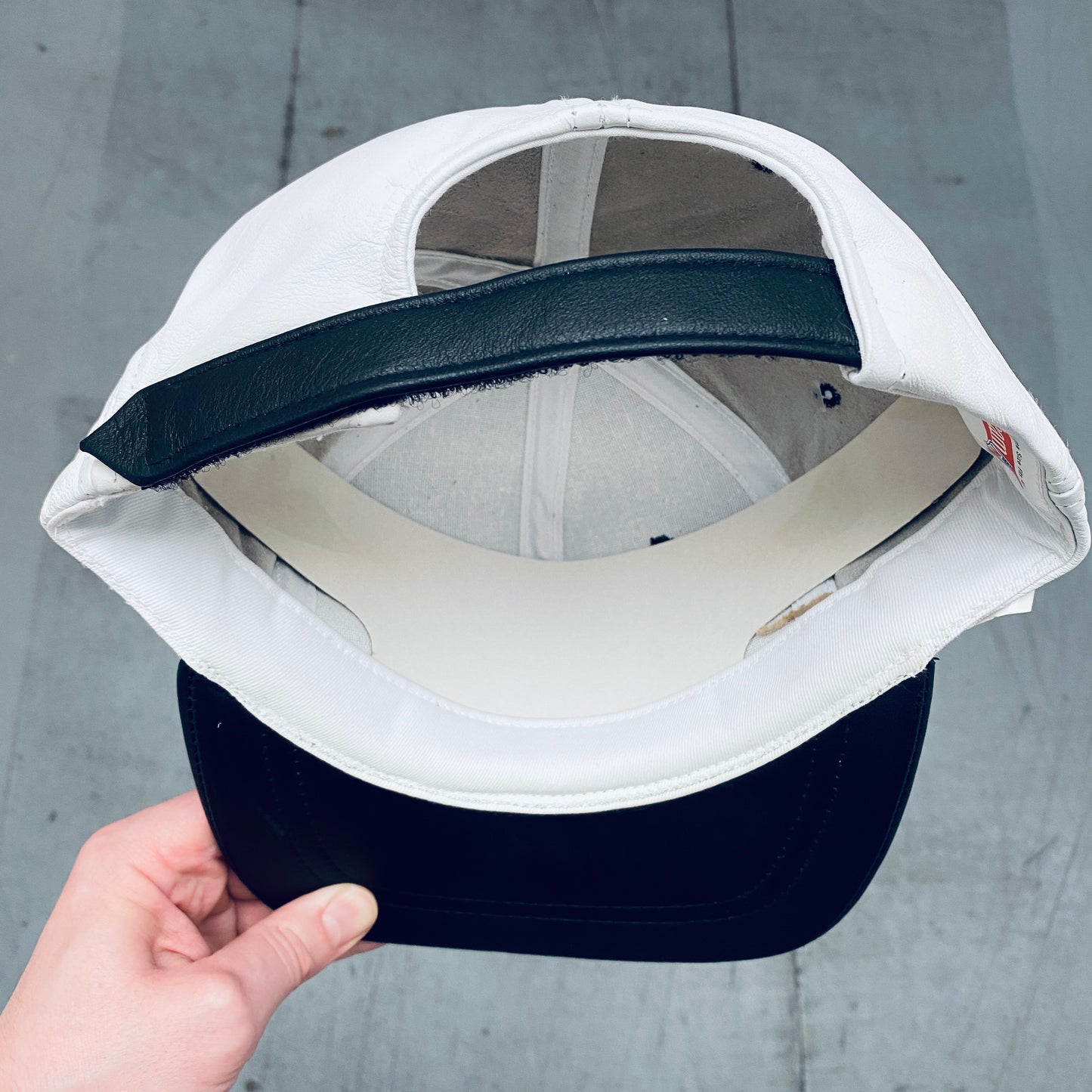 Jacksonville Jaguars: 1993 Logo 7 Team Announce Leather Strapback - BNWT!