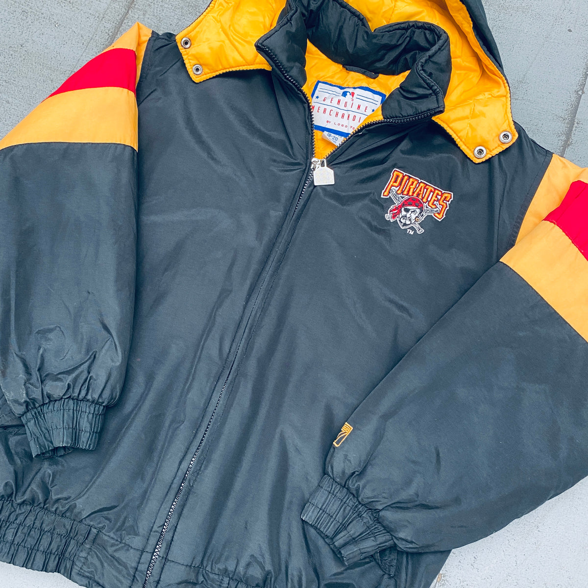 Vintage 90s Pittsburgh Pirates Starter Jacket