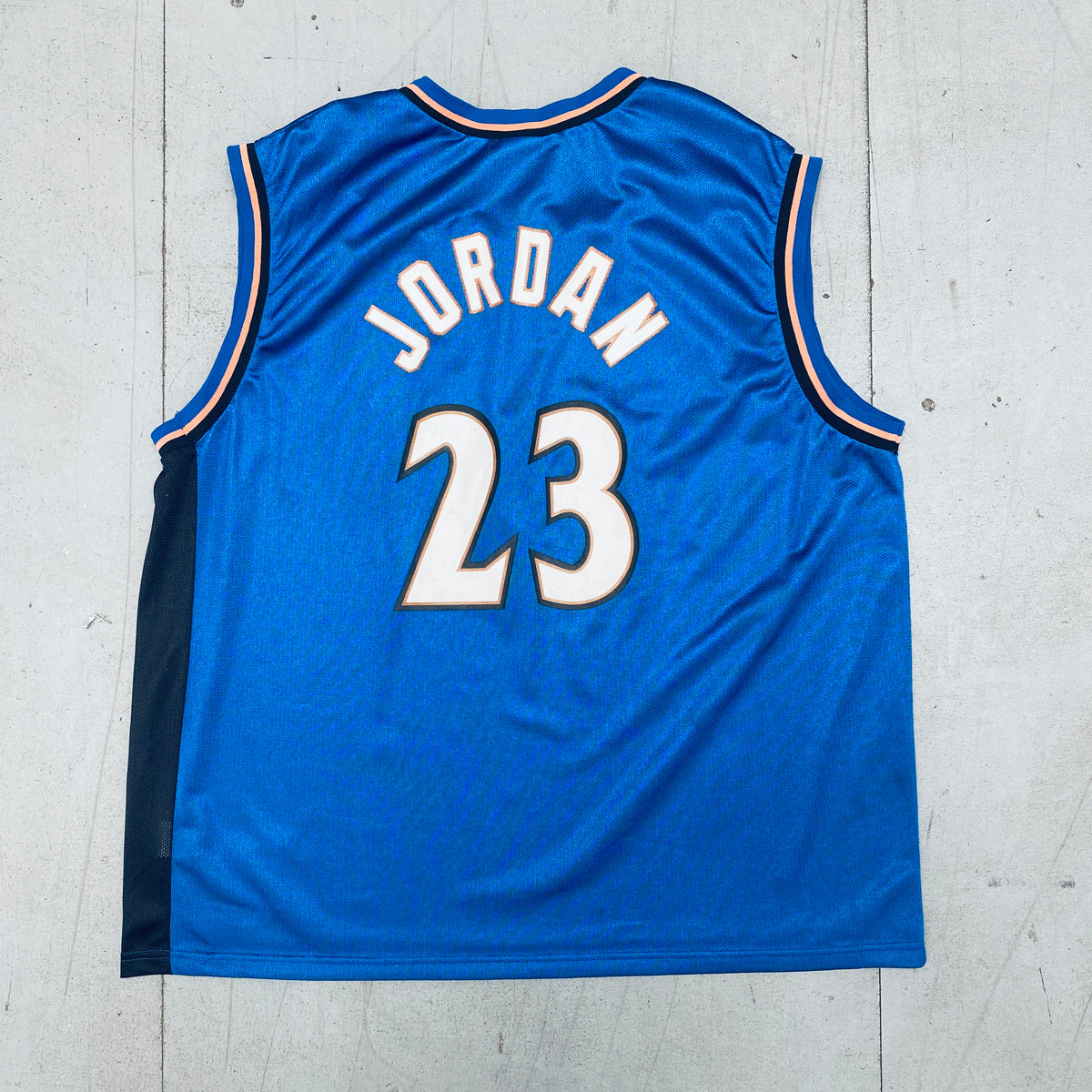 Washington Wizards: Michael Jordan 2001/02 Blue Champion Jersey (L) –  National Vintage League Ltd.