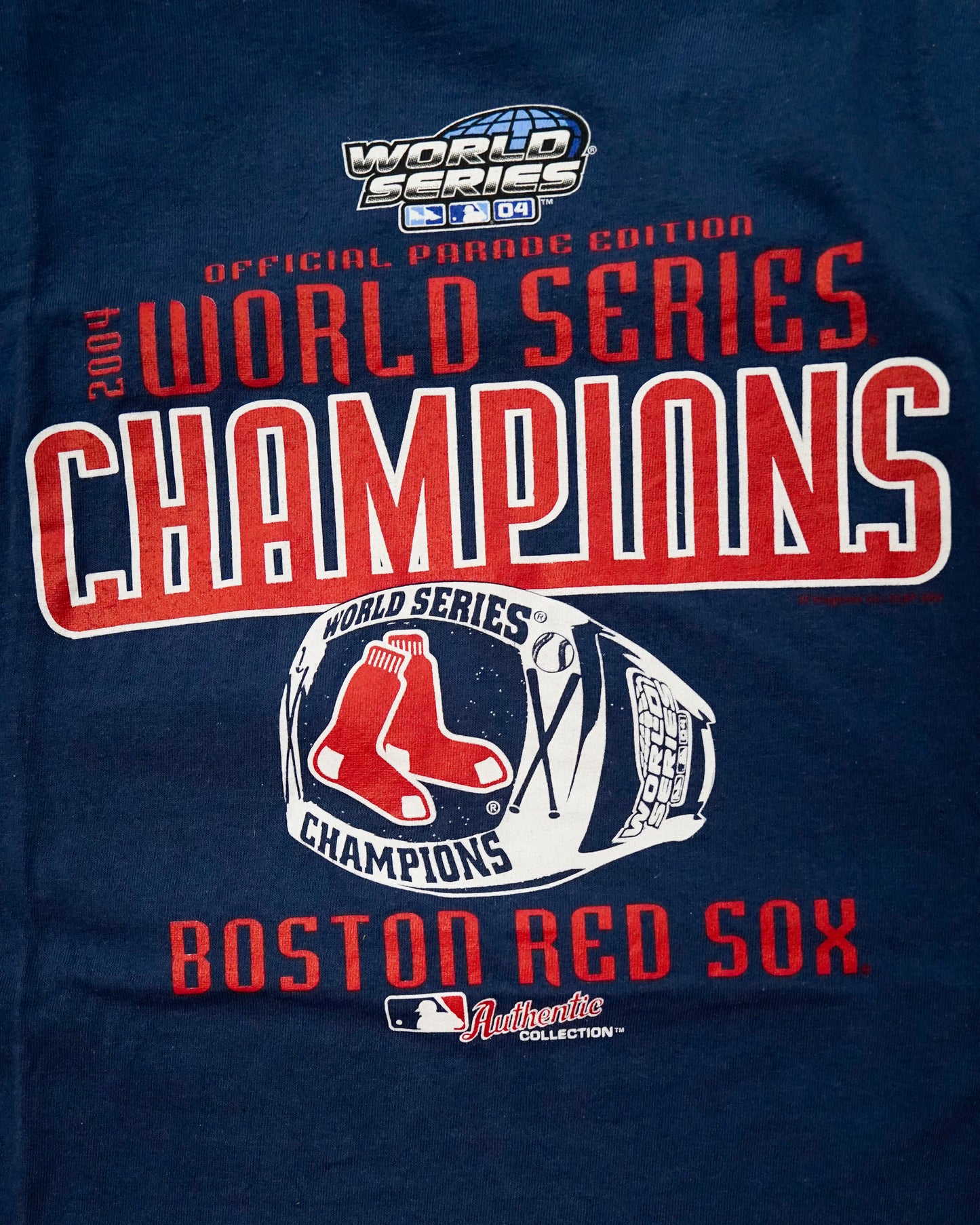 Boston Red Sox: 2004 World Series Champions Official Parade Edition Tee (M/L)