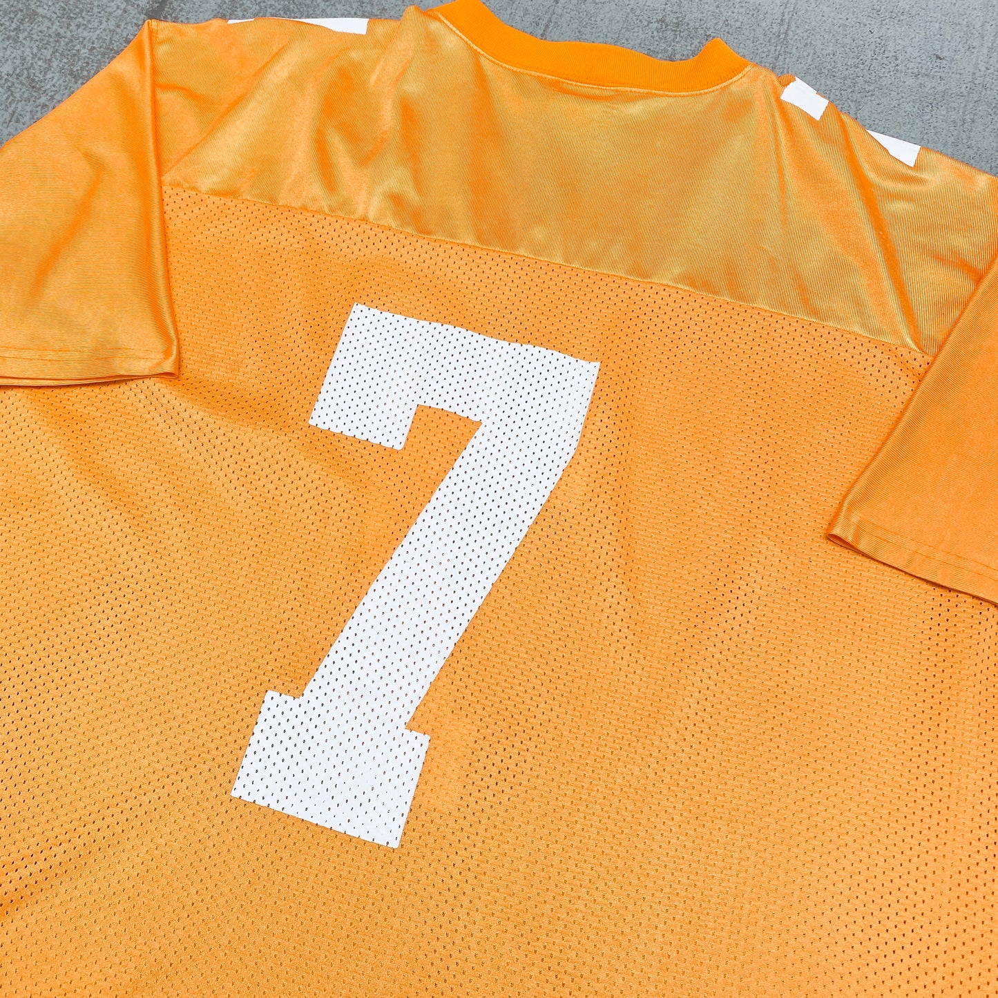 Tennessee Volunteers: No. 7 "Jerod Mayo" Adidas Jersey (XL)