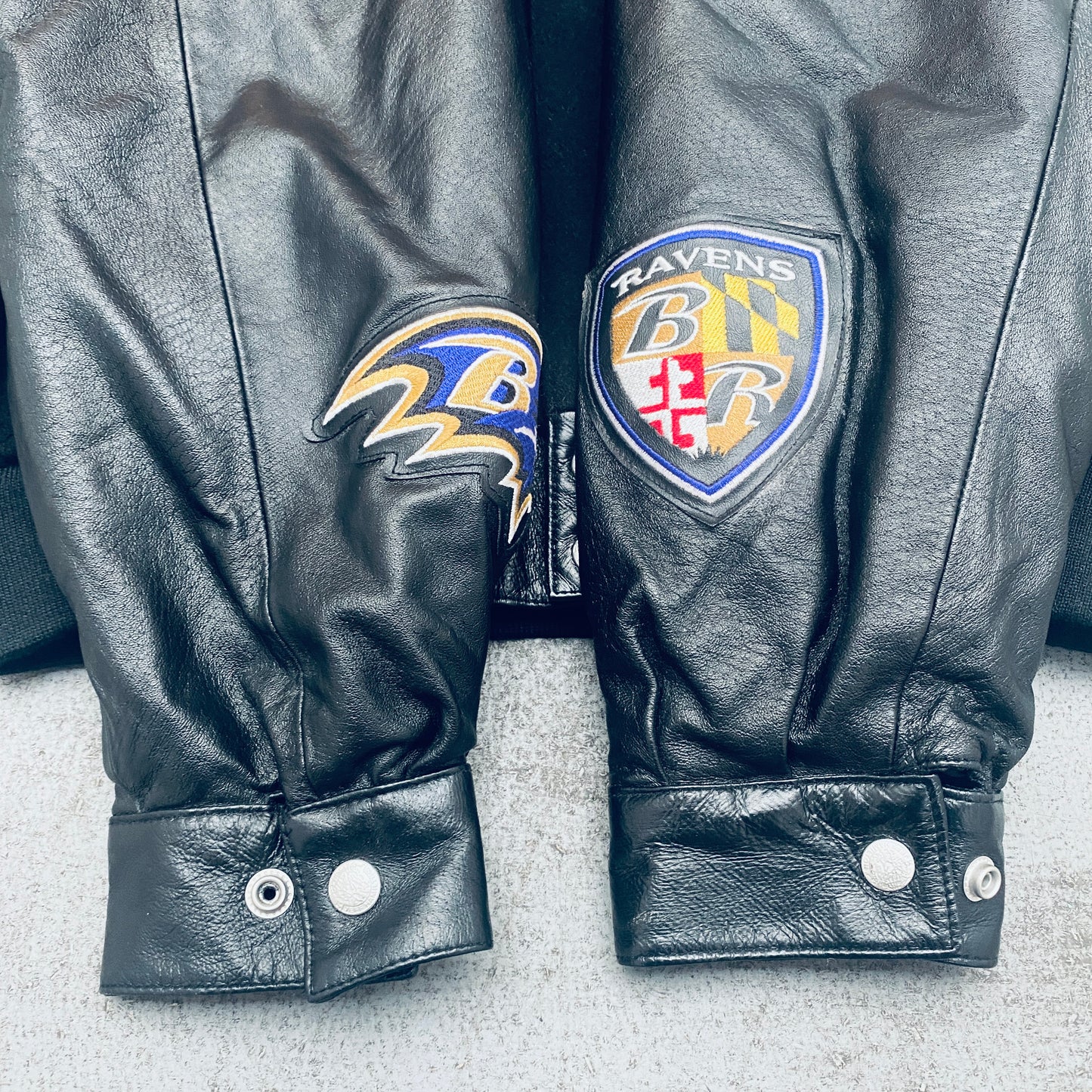 Baltimore Ravens: 2001 Super Bowl XXXV Champions Leather Sleeve Woollen Jeff Hamilton Varsity Jacket (M/L)