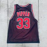 Chicago Bulls: Scotty Pippen 1997/98 Red & Black Reversible Champion Jersey (L)