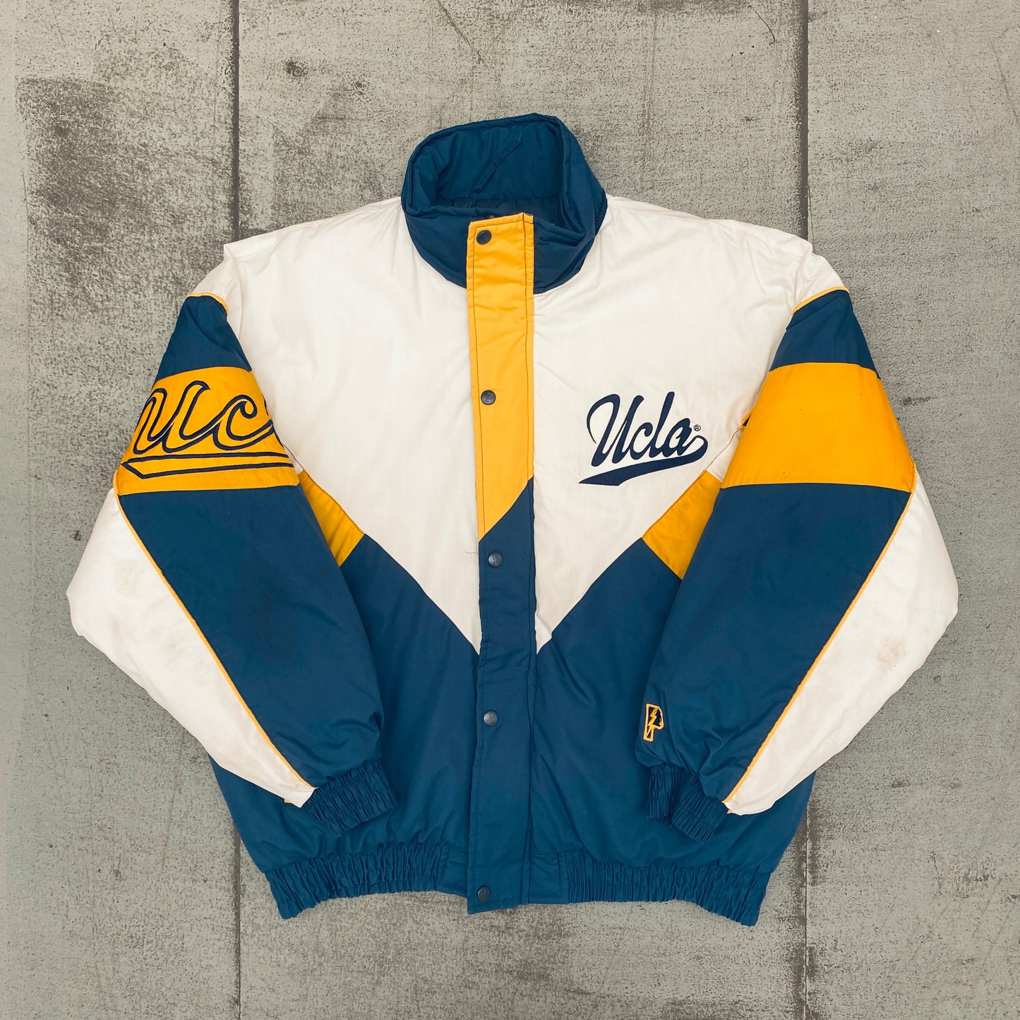 UCLA Bruins: 1990's Pro Player Fullzip Jacket (XL)