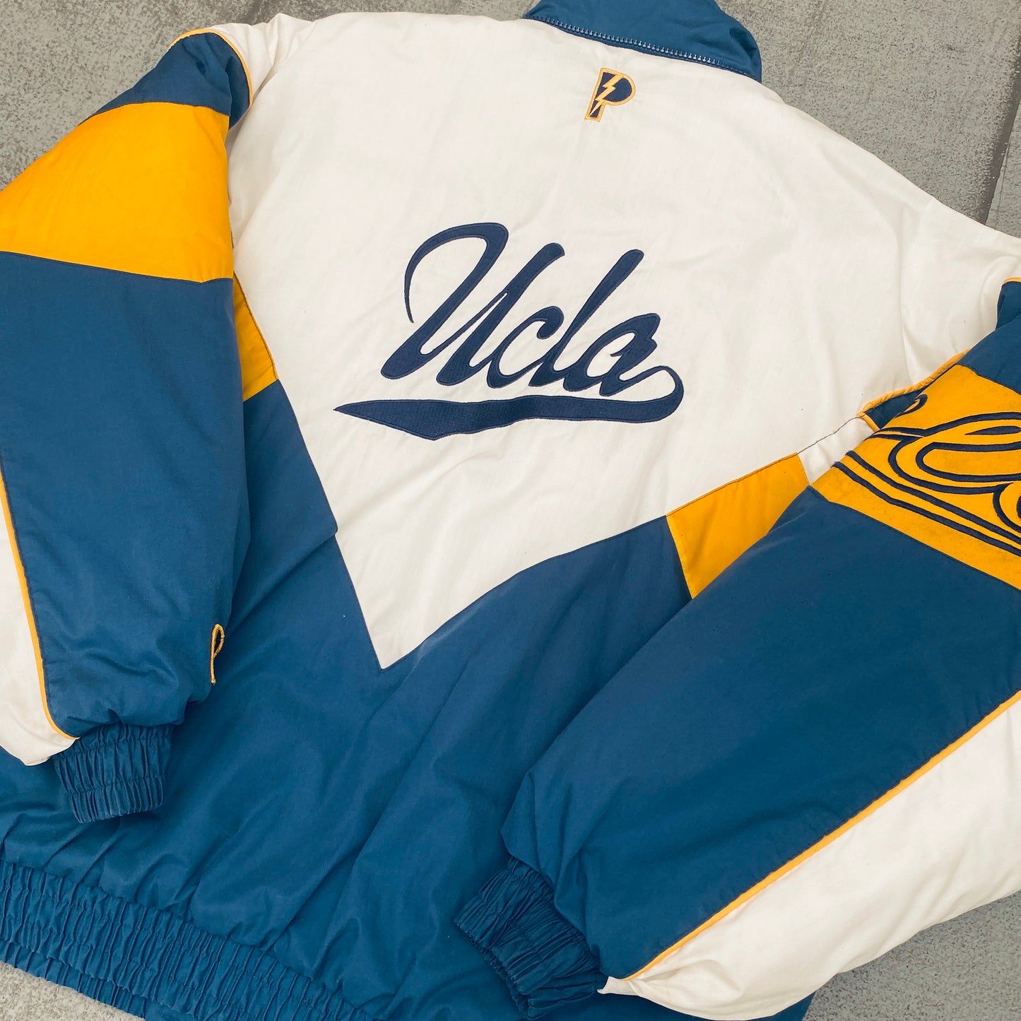 UCLA Bruins: 1990's Pro Player Fullzip Jacket (XL)