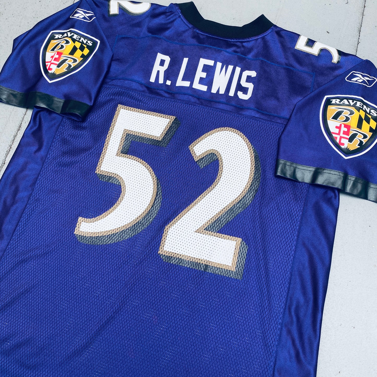 Baltimore Ravens: Ray Lewis 2004/05 (L)