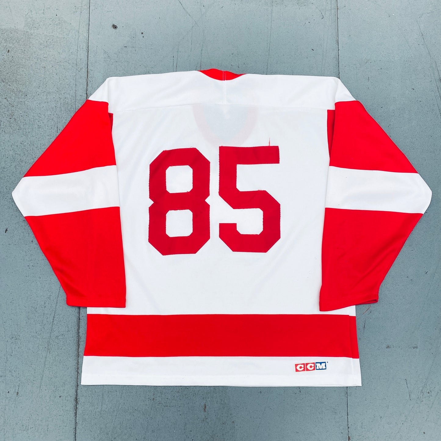 Detroit Red Wings: 1980's CCM No. 85 Petr Klima (No Name) Jersey (L)