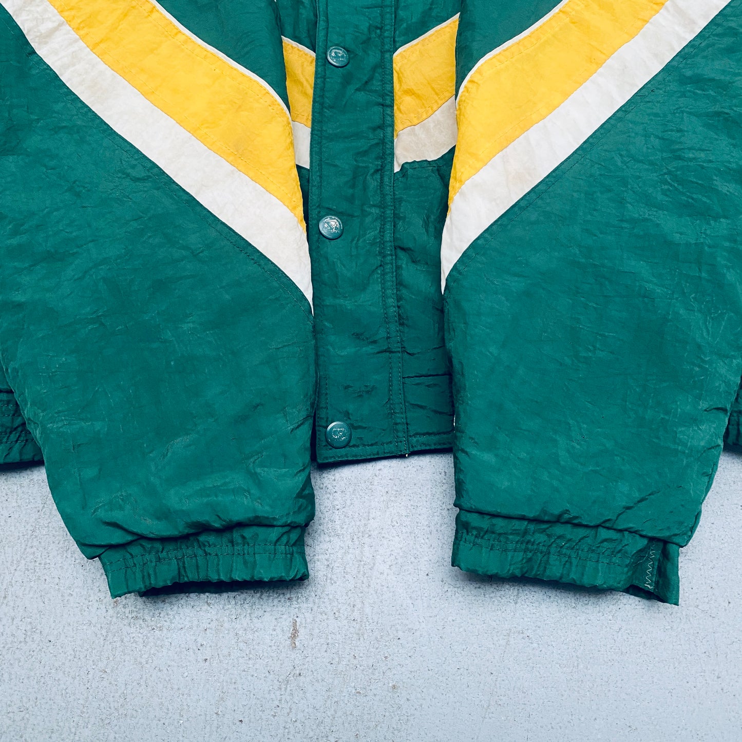 Green Bay Packers: 1990's Fullzip Proline Starter Chevron Jacket (L)