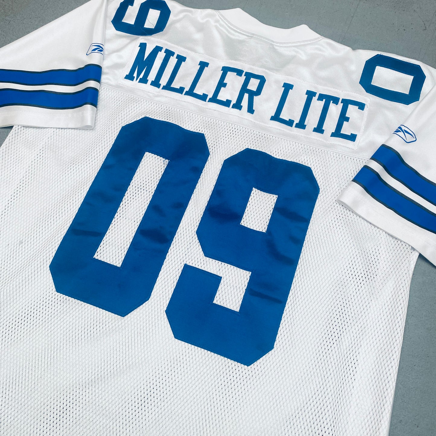 Dallas Cowboys: 2009 Miller Lite Celebratory AT&T Stadium Inaugural Season Stitched Jersey (XL)