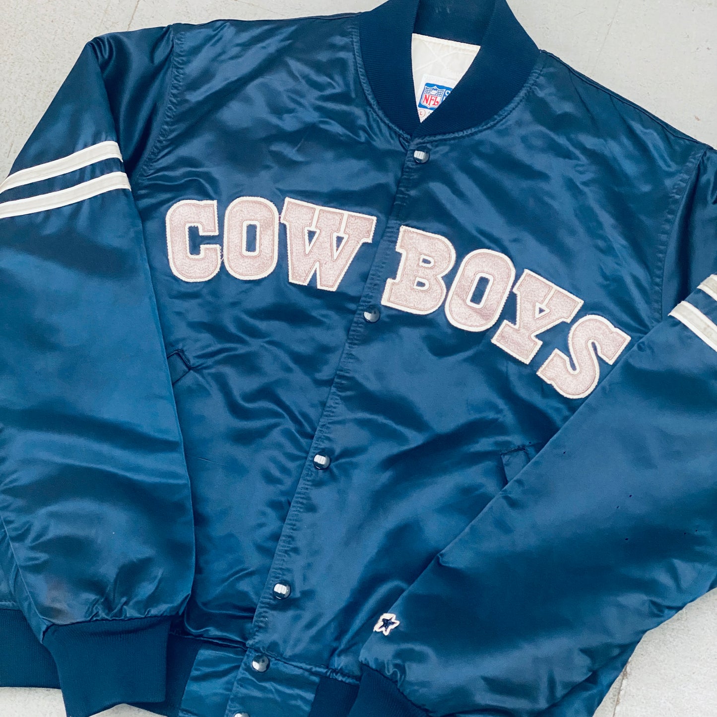 Dallas Cowboys: 1980's Satin Stitched Spellout Starter Bomber Jacket (L)