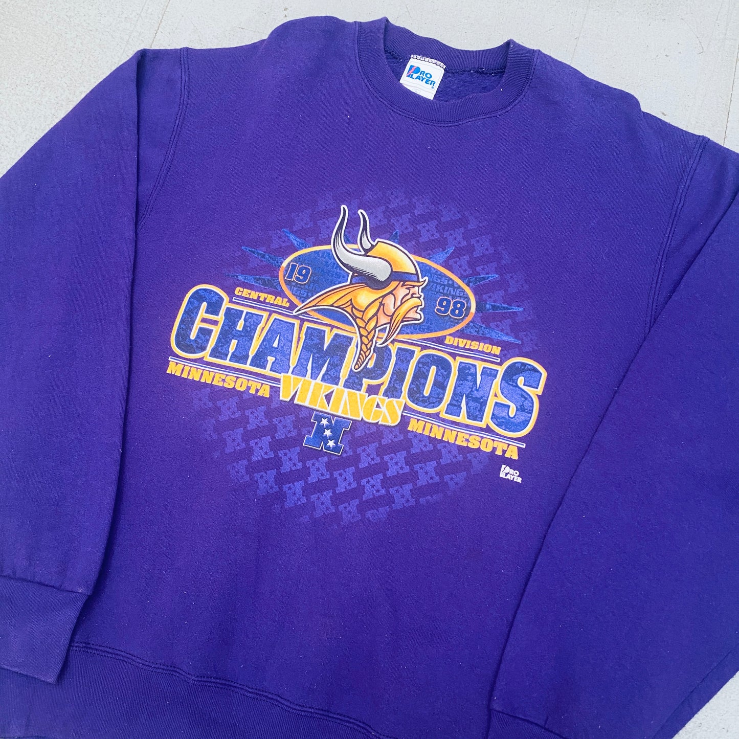 Minnesota Vikings: 1998 Pro Player Central Division Champions Spellout Sweat (L)