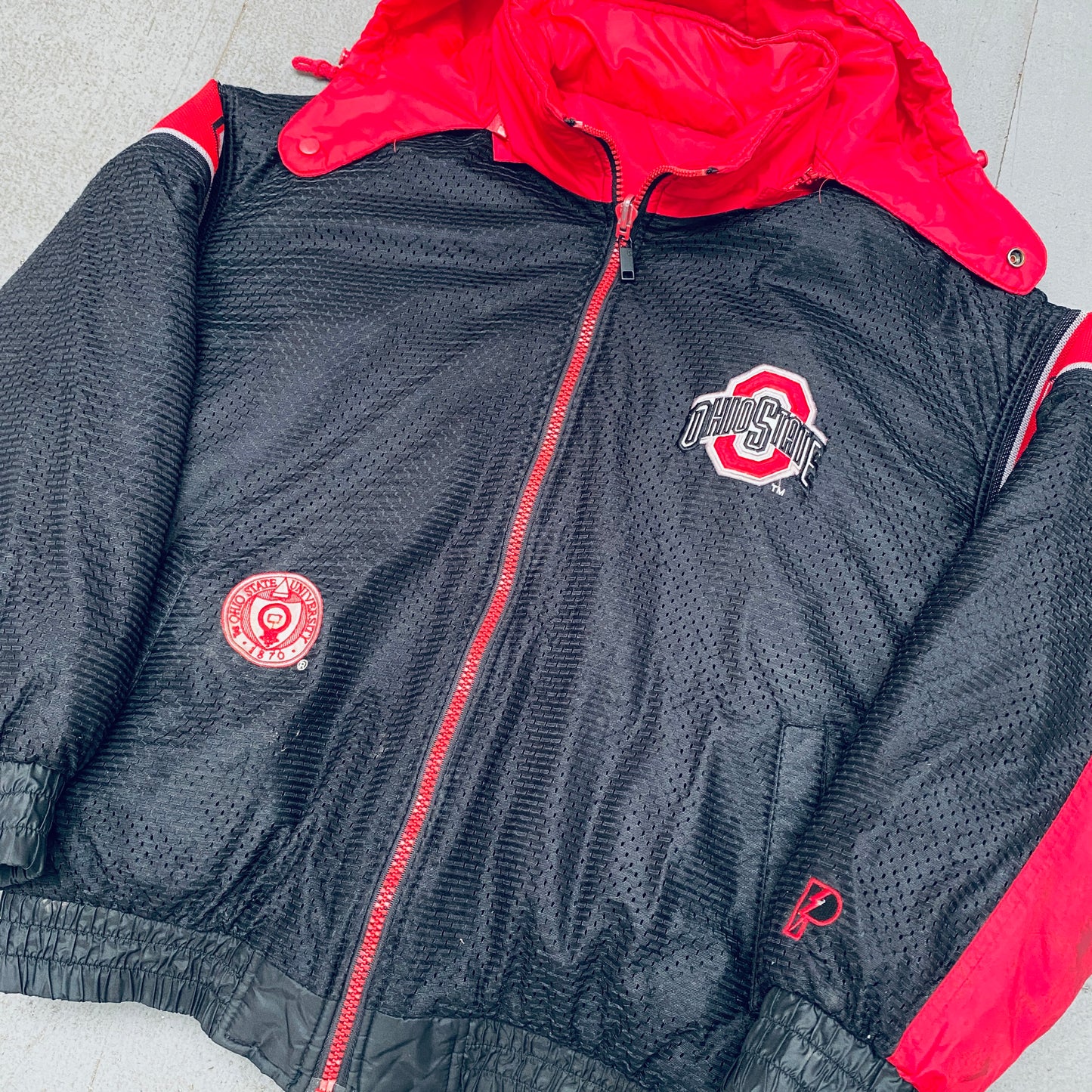 THE Ohio State Buckeyes: 1990's Pro Player Fullzip Reversible Jacket (L/XL)