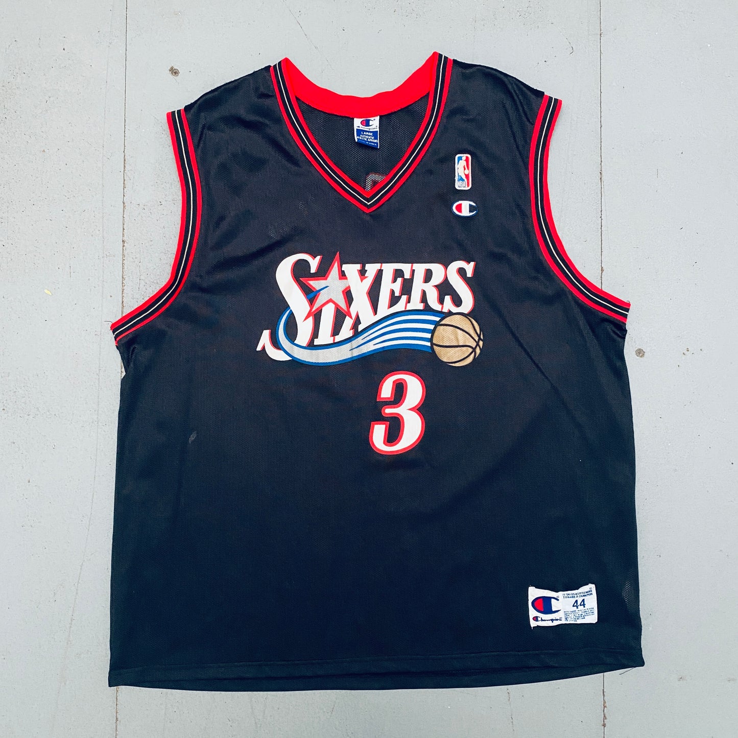 Philadelphia 76ers: Allen Iverson 1997/98 Black Champion Jersey (L)