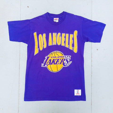 Los Angeles Lakers: 1990's Nutmeg Mills Graphic Spellout Tee (M)