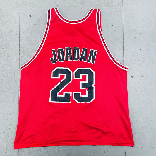 Chicago Bulls: Michael Jordan 1997/98 Red & Black Champion Reversible Jersey (L/XL)