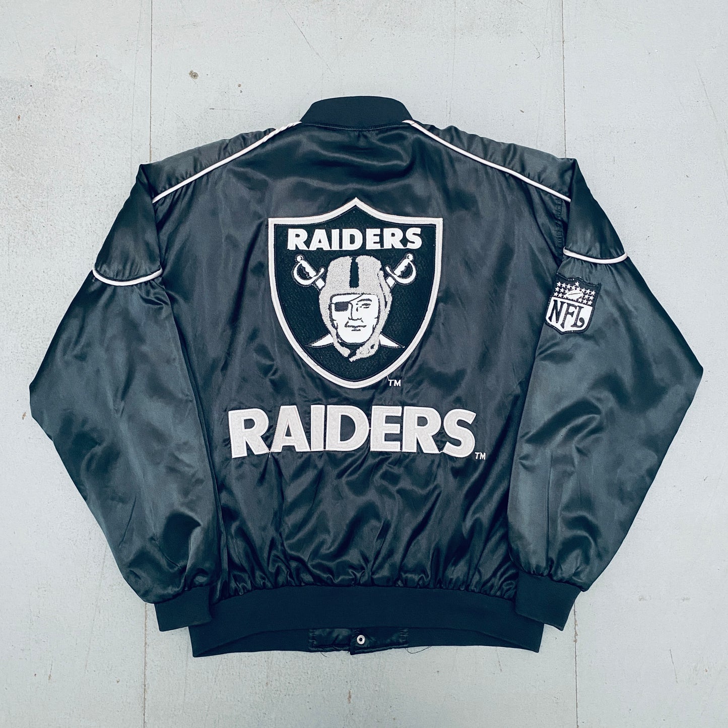 Los Angeles Raiders: 1990's Campri Satin Embroidered Spellout Bomber Jacket (XL)