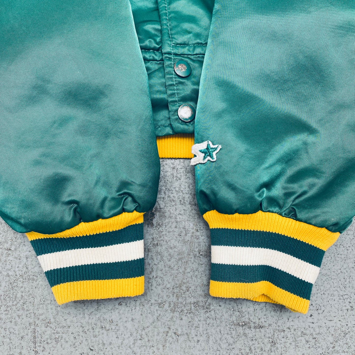 Green Bay Packers: 1980's Satin Starter Bomber Jacket (L)