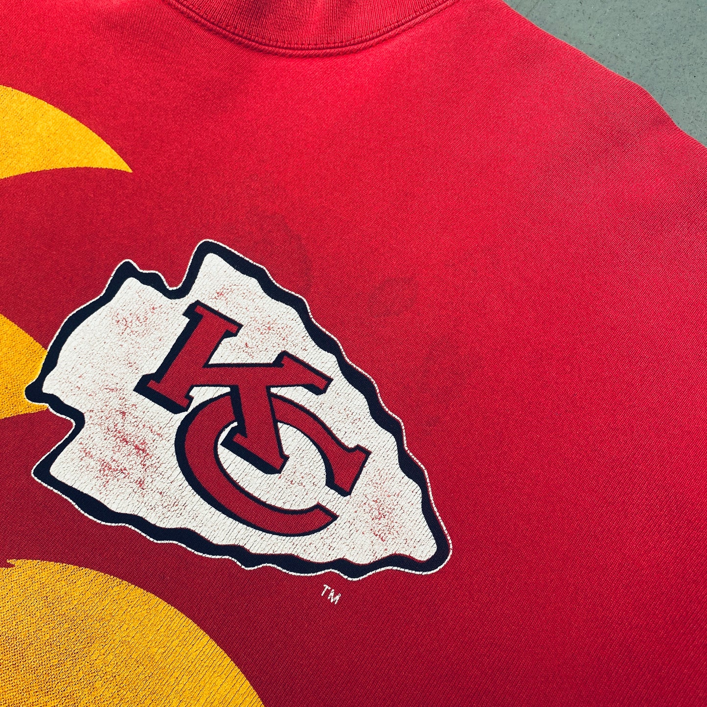 Kansas City Chiefs: 1994 Logo Athletic Sharktooth Graphic Spellout Sweat (XL)