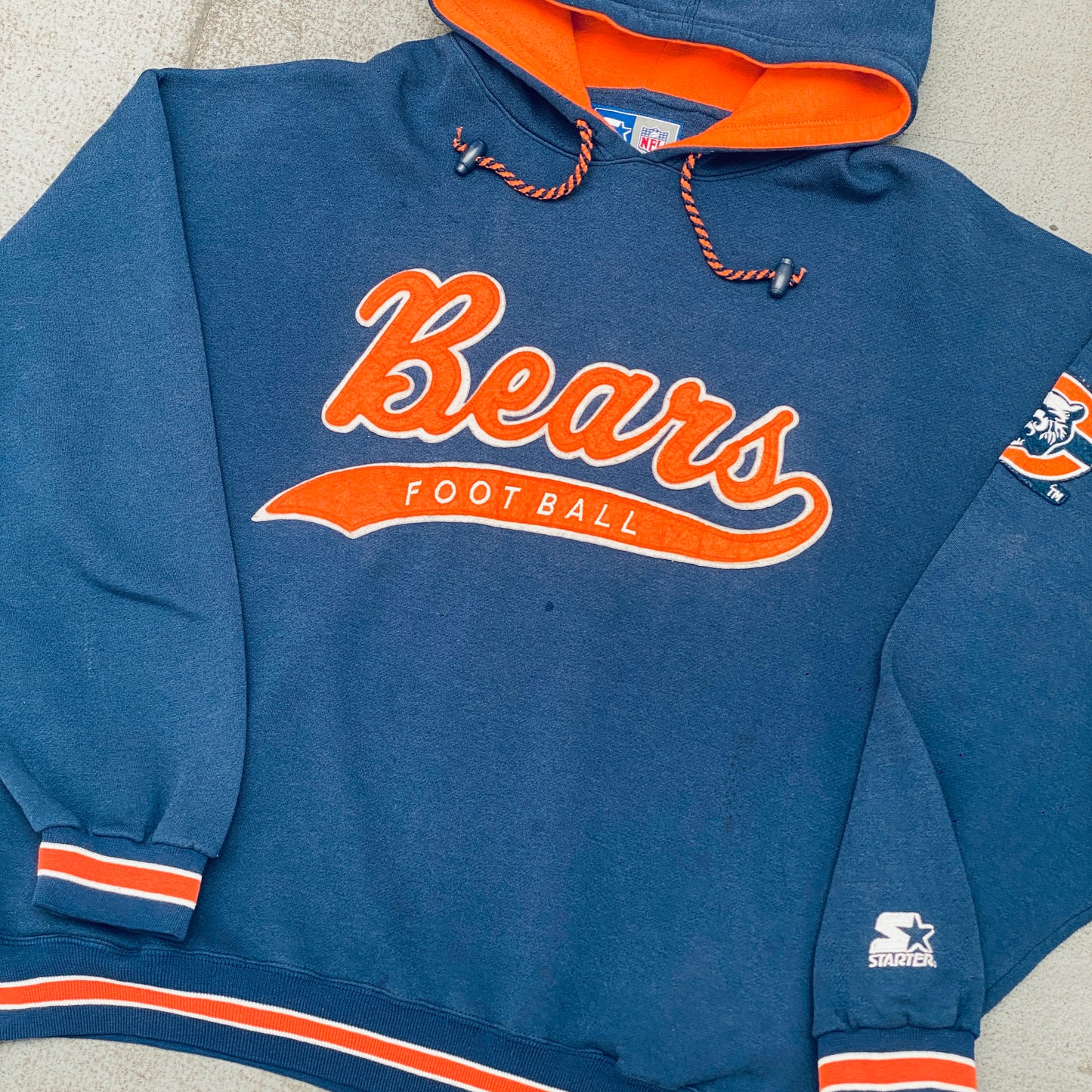 Chicago Bears: 1990's Stitched Script Spellout Starter Hoodie (XL)