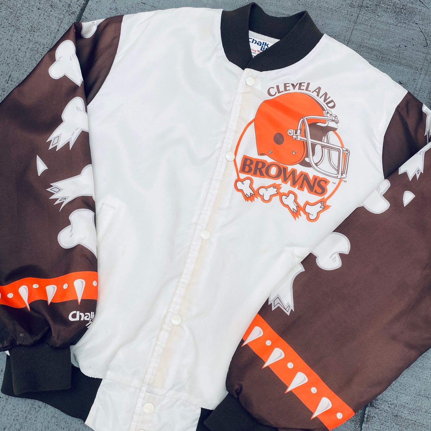 Cleveland Browns: 1990's Chalk Line Fanimation Bomber Jacket (M)