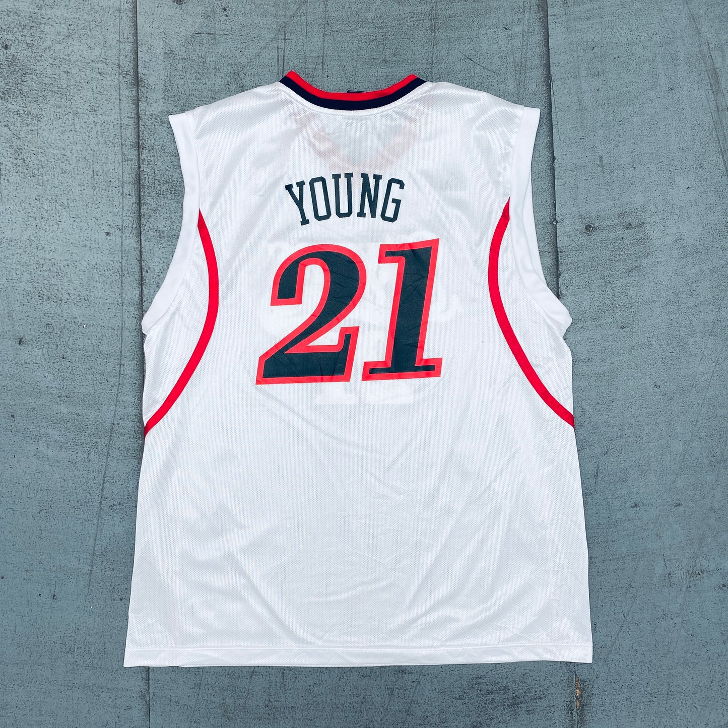 Philadelphia 76ers: Thaddeus Young 2007/08 Rookie White Adidas Jersey (XL)