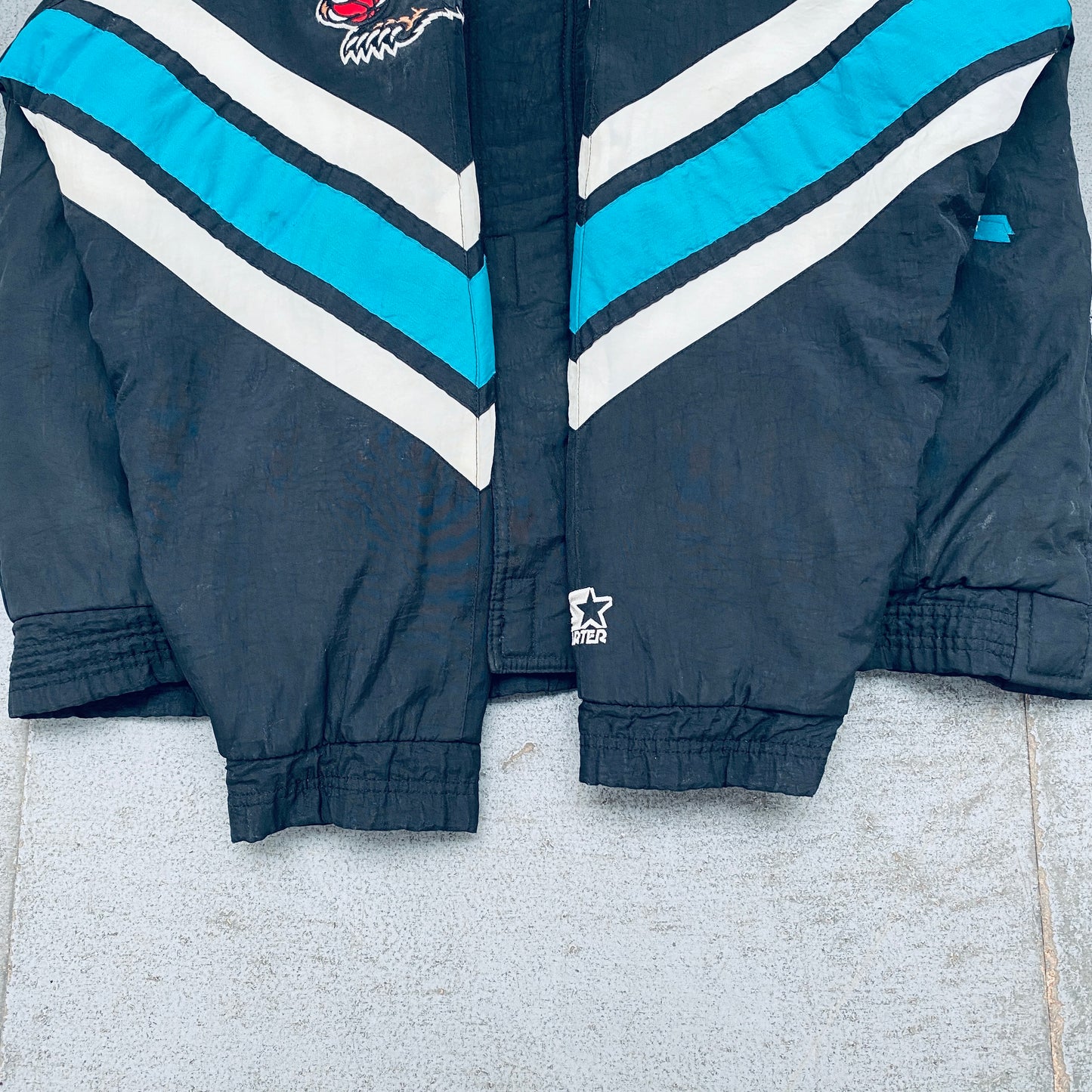 Vancouver Grizzlies: 1994 Team Announce Reverse Spellout Fullzip NBA Authentics Starter Chevron Jacket (L/XL)