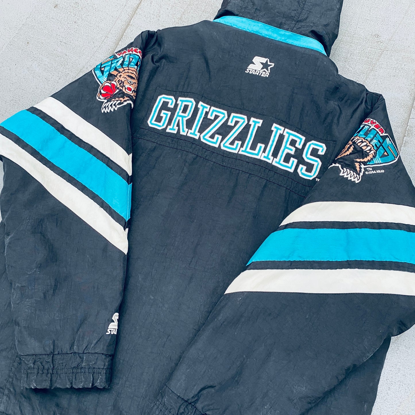 Vancouver Grizzlies: 1994 Team Announce Reverse Spellout Fullzip NBA Authentics Starter Chevron Jacket (L/XL)