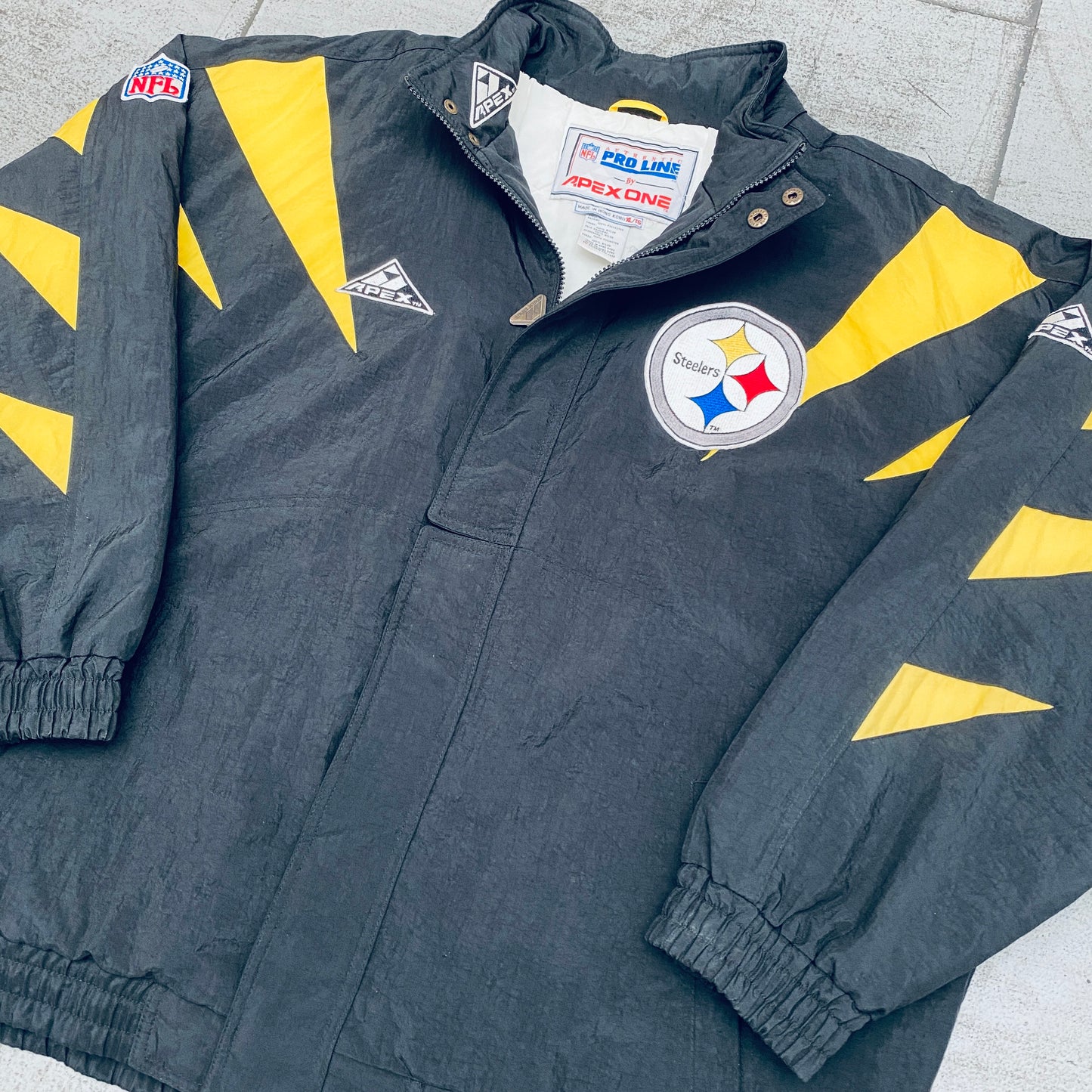 Pittsburgh Steelers: 1990's Apex One Sharktooth Fullzip Proline Jacket (XL)