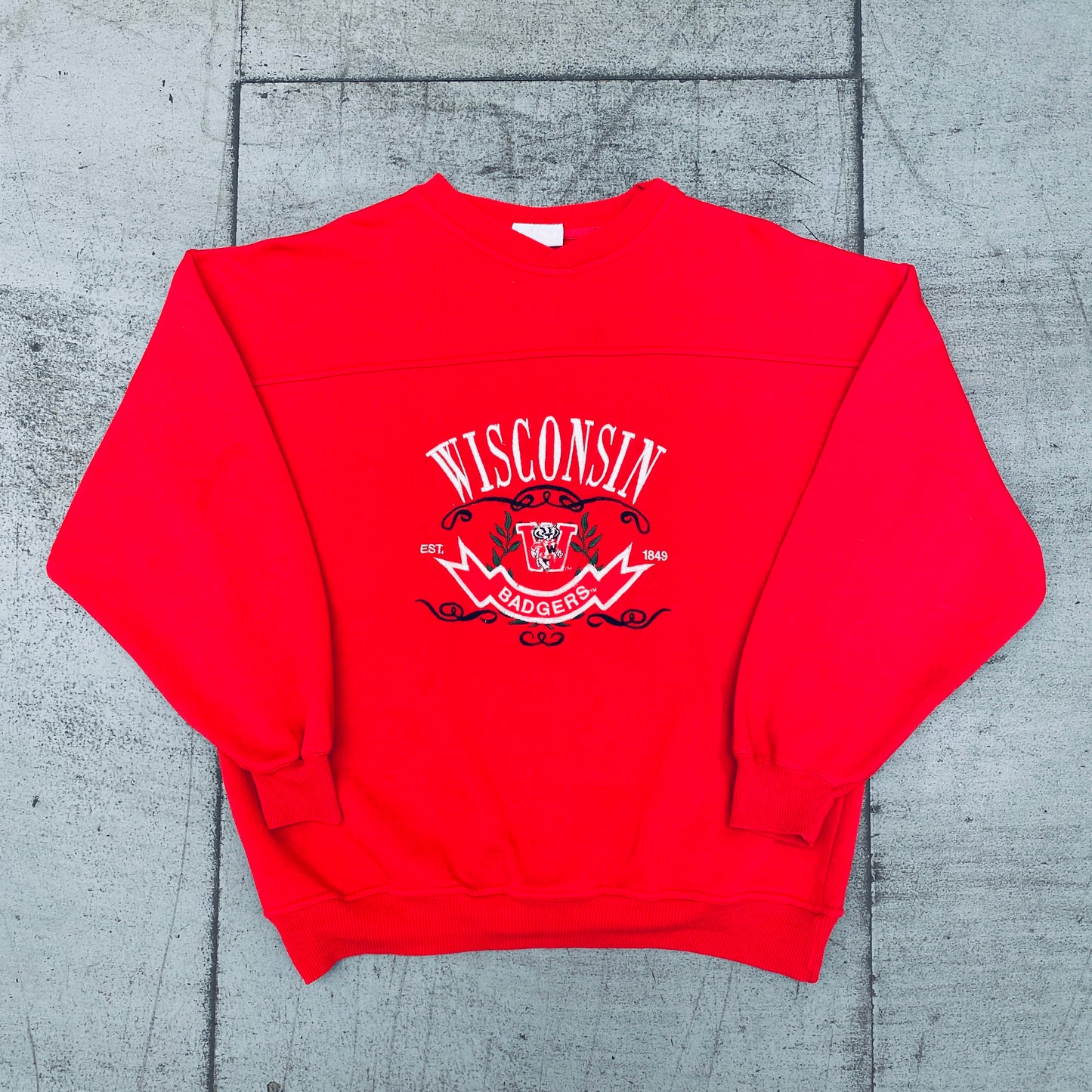 Wisconsin Badgers: 1990's Embroidered Spellout Sweat (XL)