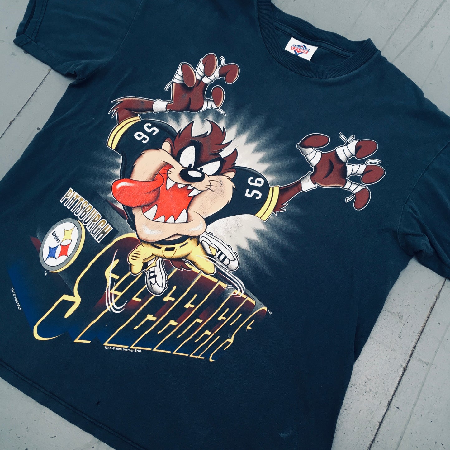 Pittsburgh Steelers: 1995 "TAZ" Graphic Tee (M)