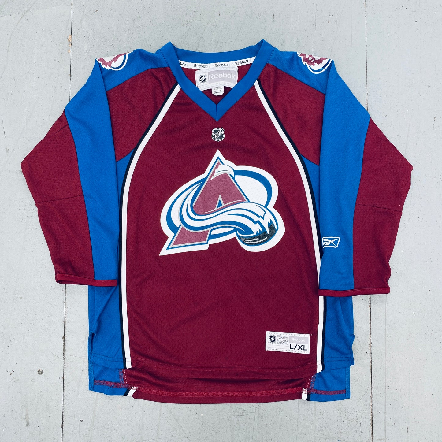 Colorado Avalanche: 2007 Reebok Jersey (S)