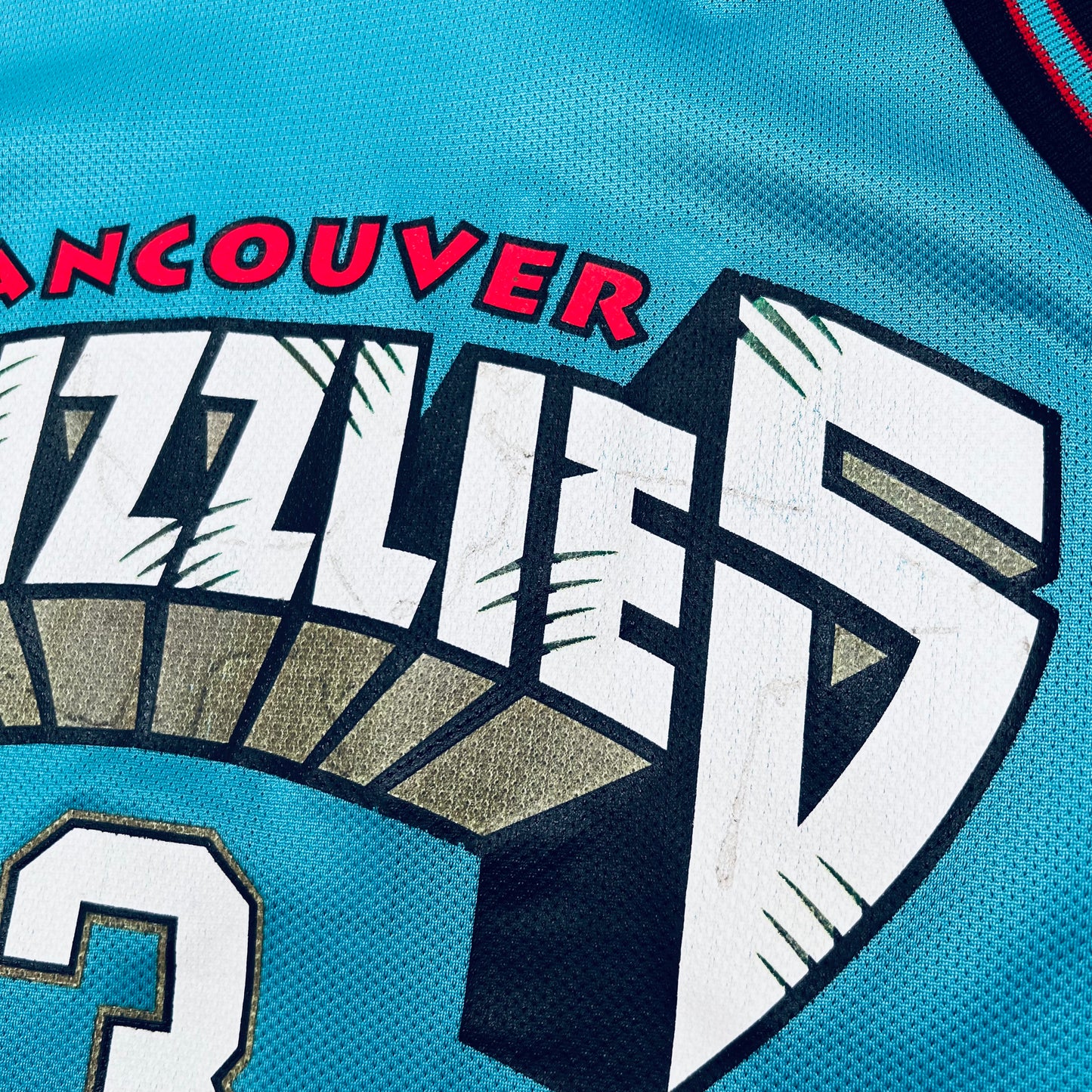 Vancouver Grizzlies: Shareef Abdur-Rahim 1996/97 Rookie Champion Jersey (M)