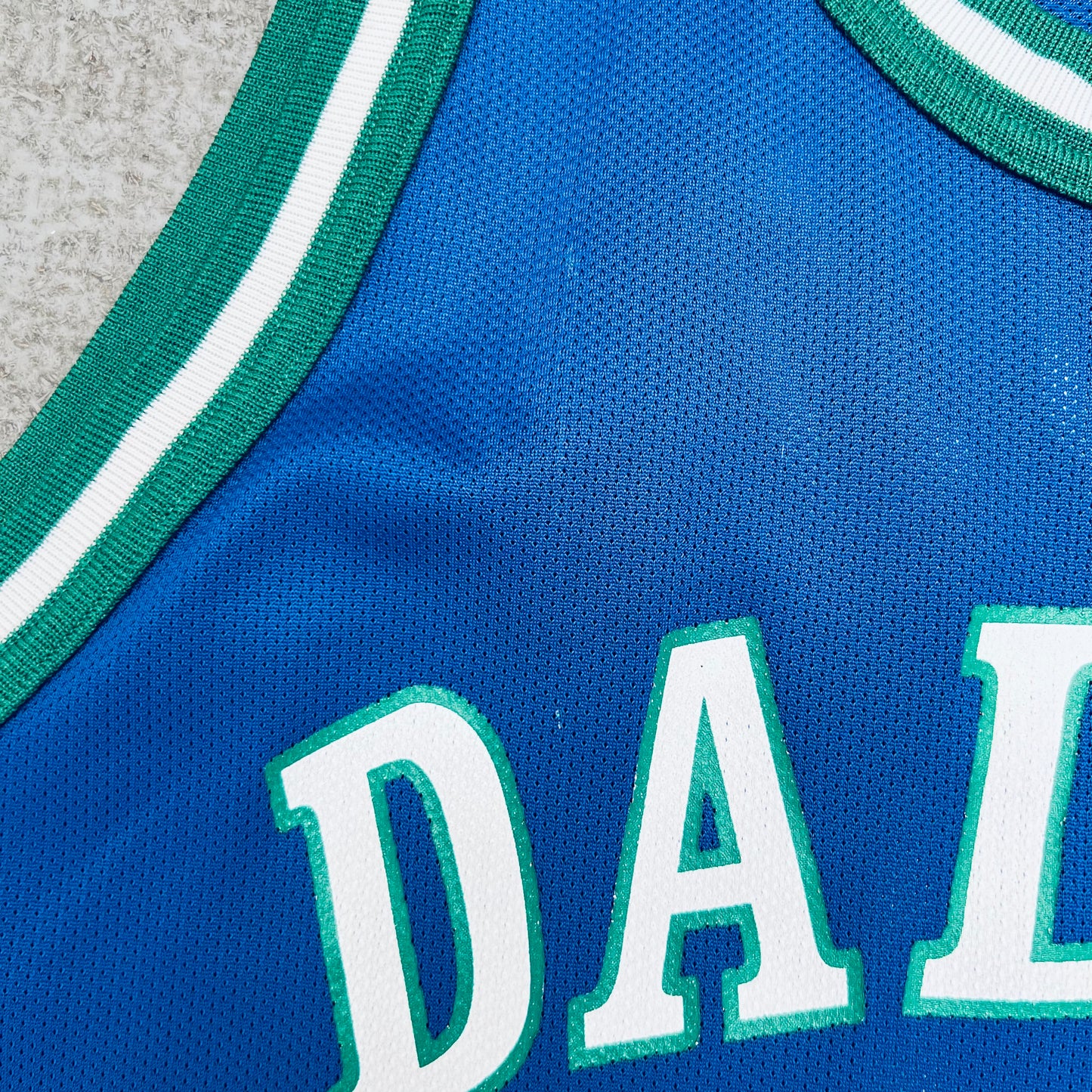 Dallas Mavericks: Jason Kidd 1994/95 Rookie Champion Jersey (L/XL)