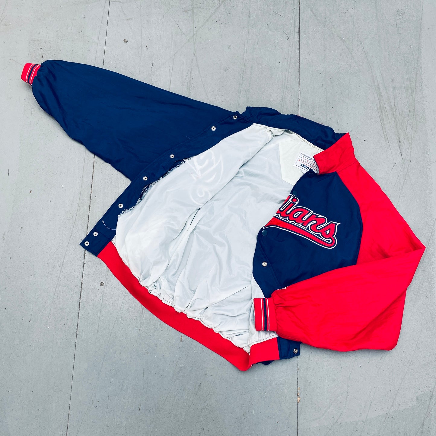 Cleveland Indians: 1990's Coach's Dugout Lightweight Starter Bomber Jacket (L)