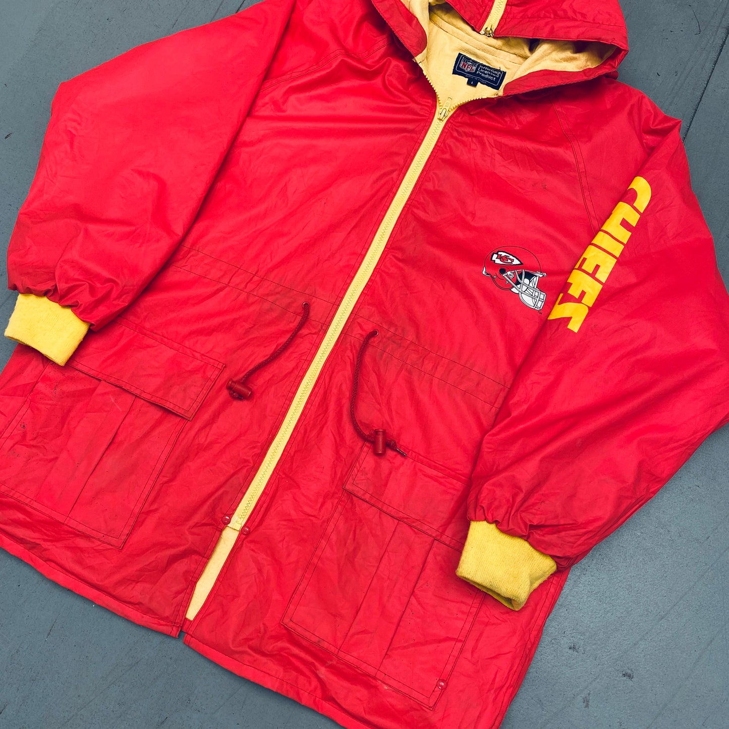 Kansas City Chiefs: 1990's Fullzip Waterproof Rain Mac (L)