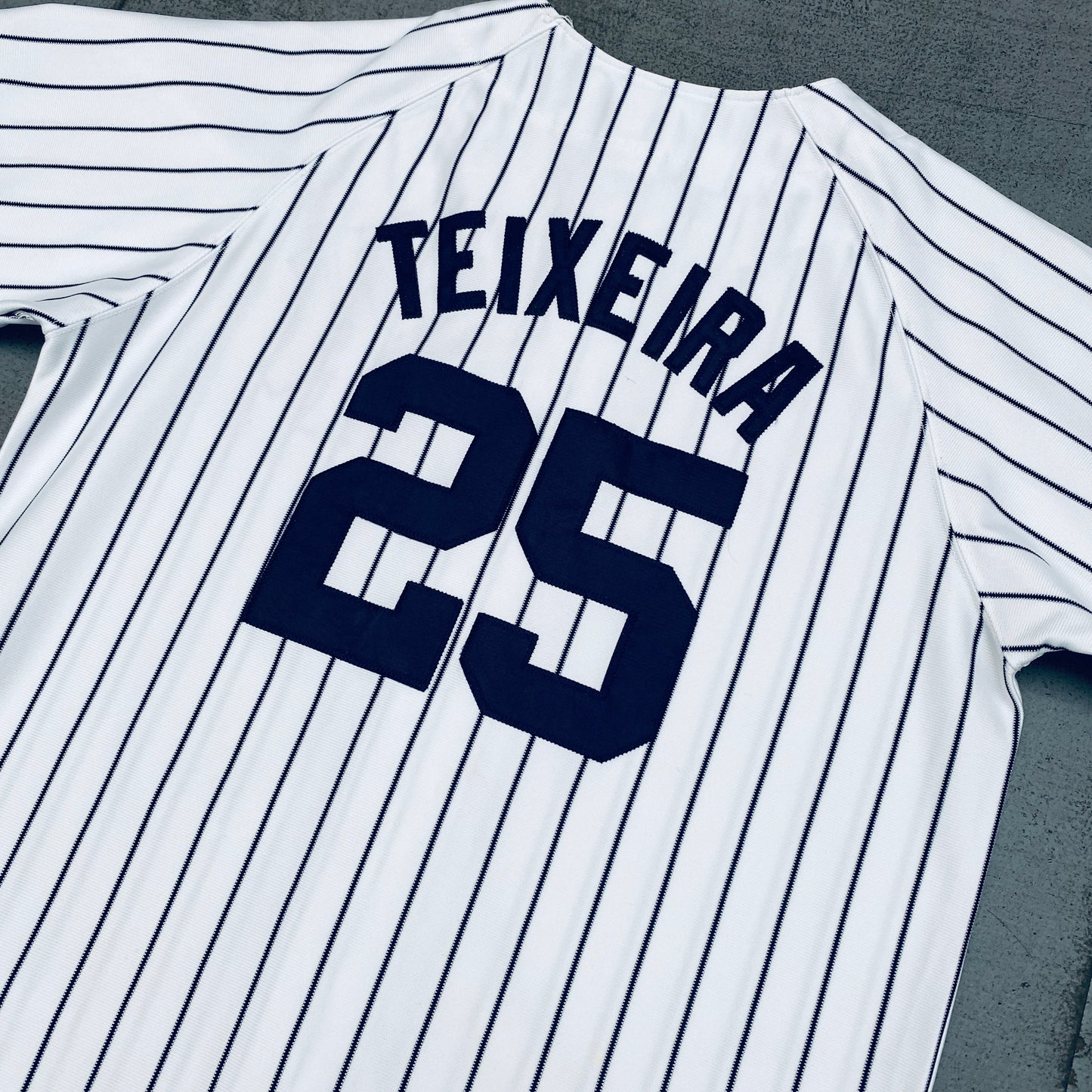 New York Yankees: Mark Teixeira 2009 White Pinstripe Majestic Stitched Jersey (S)