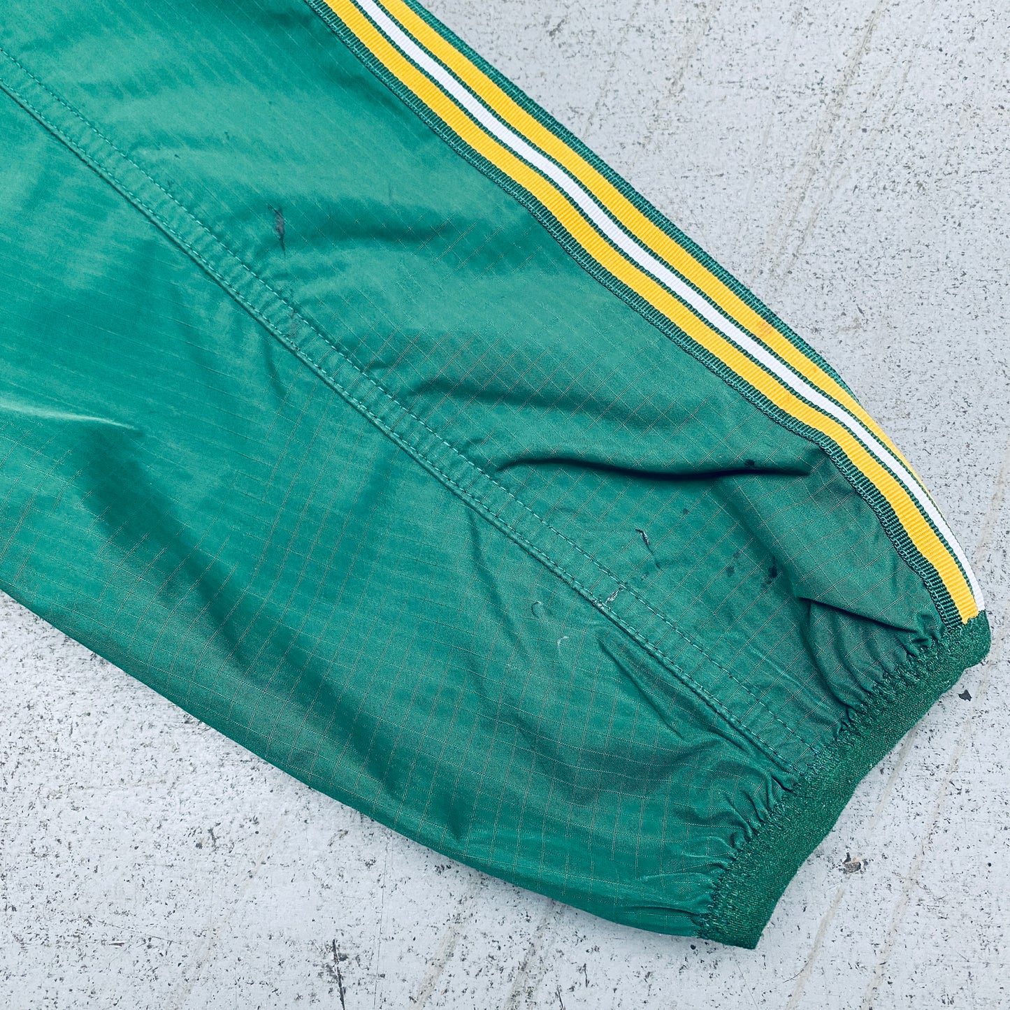 Green Bay Packers: 1990's Nike Centre Swoosh Proline Sideline Jacket (XXL)