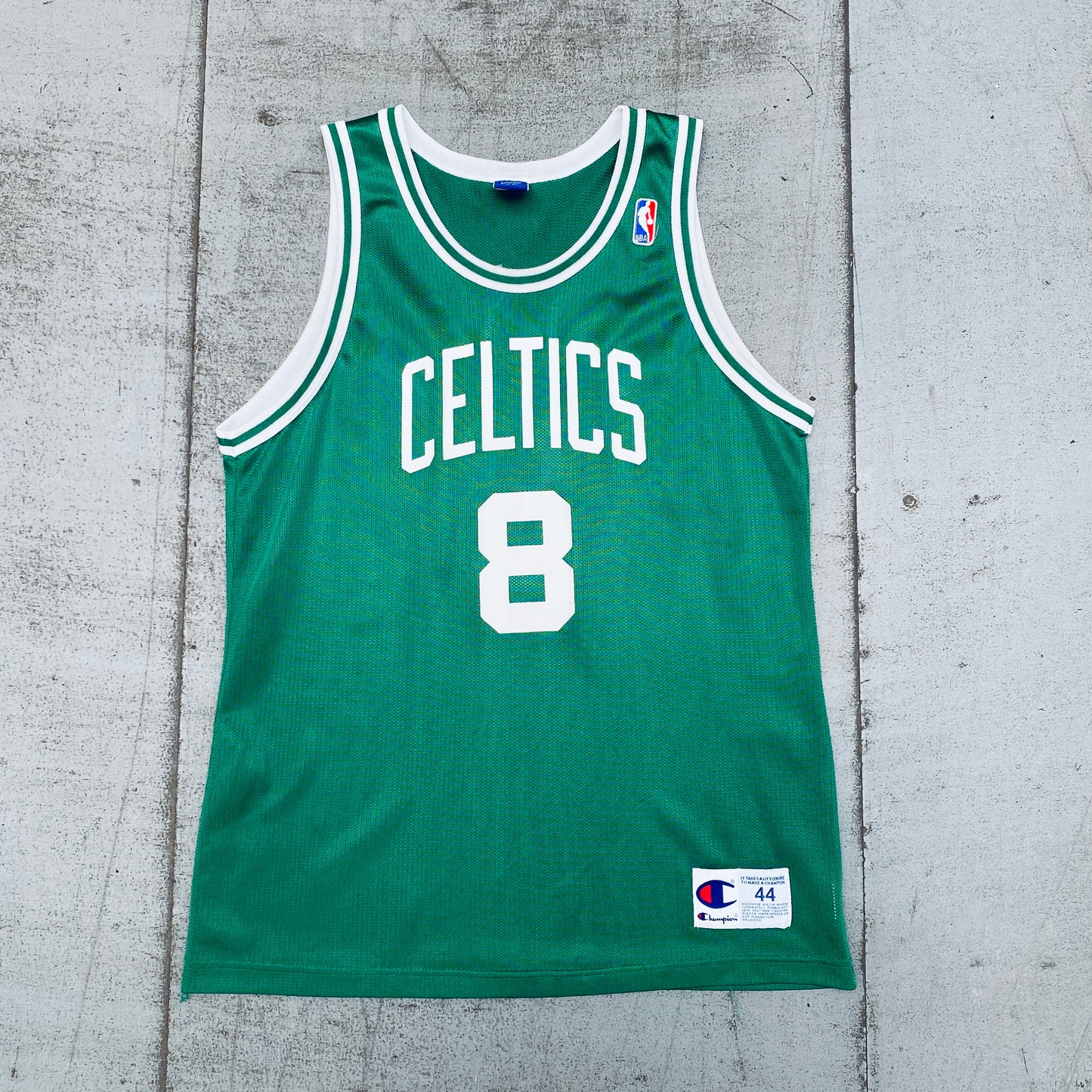 Boston Celtics: Antoine Walker 1996/97 Rookie Green Champion Jersey (L)