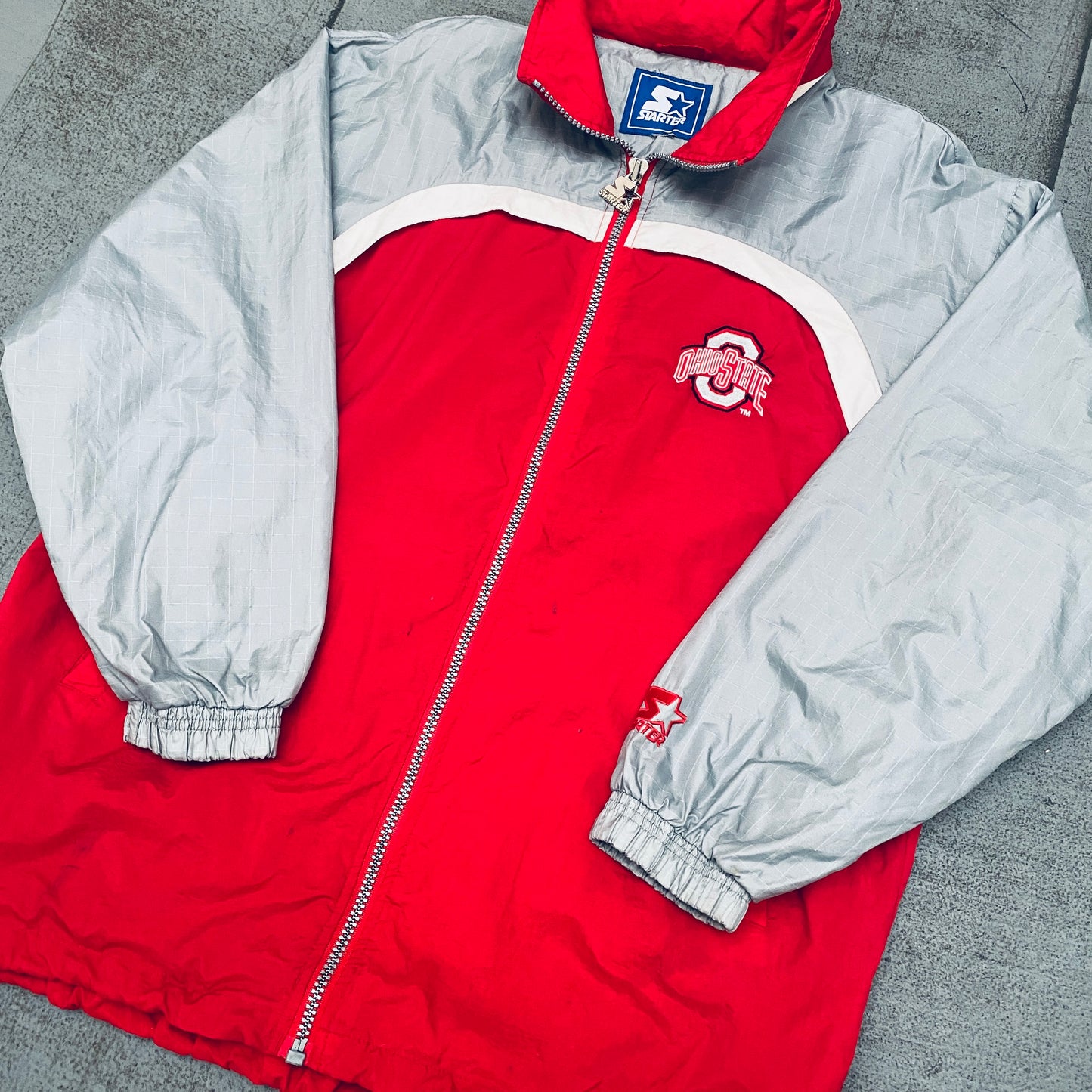 THE Ohio State Buckeyes: 1990's Fullzip Lightweight Starter Jacket w/ Hood (L)