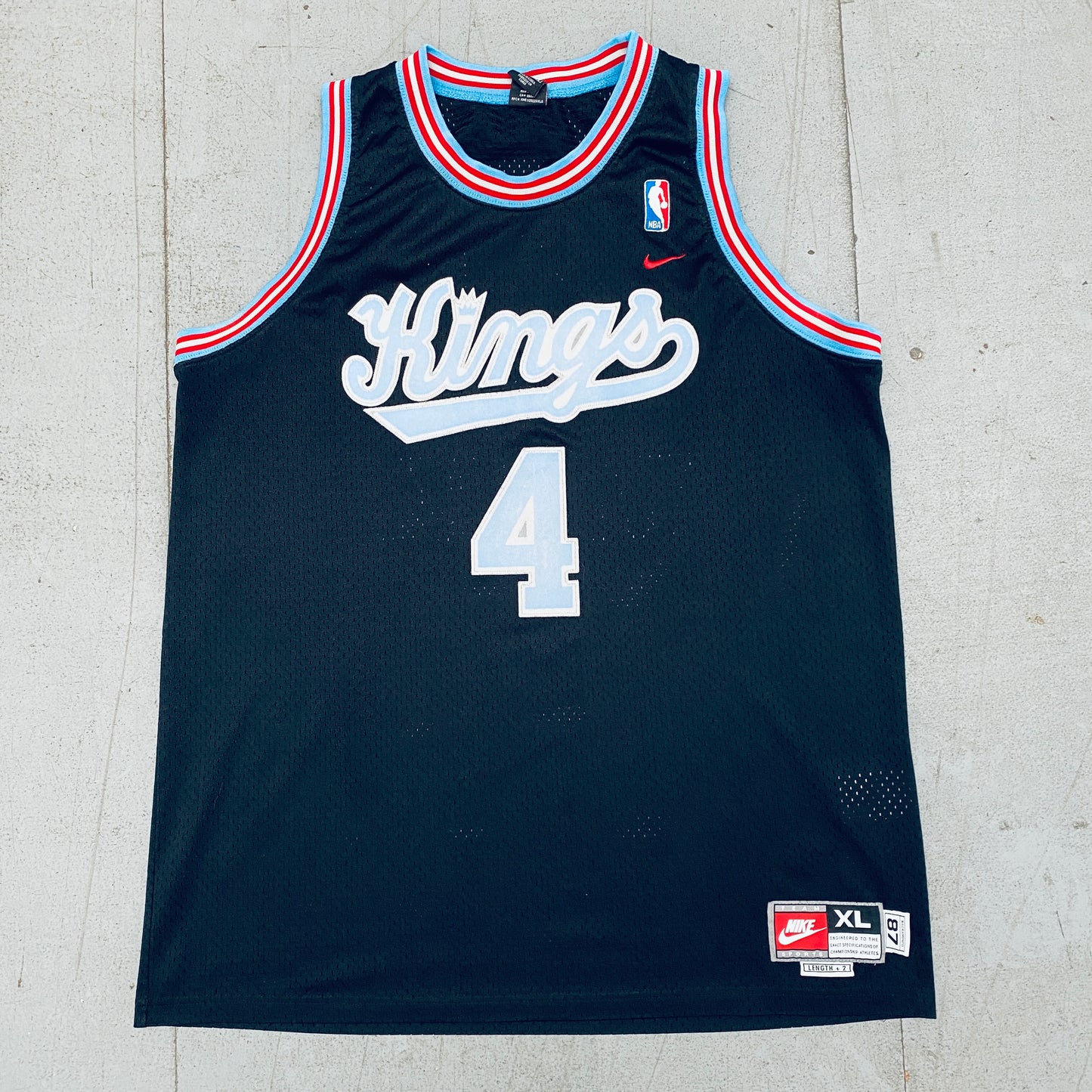 Sacramento Kings: Chris Webber 2002/03 Black Nike Stitched 1987 Rewind Jersey (XL)