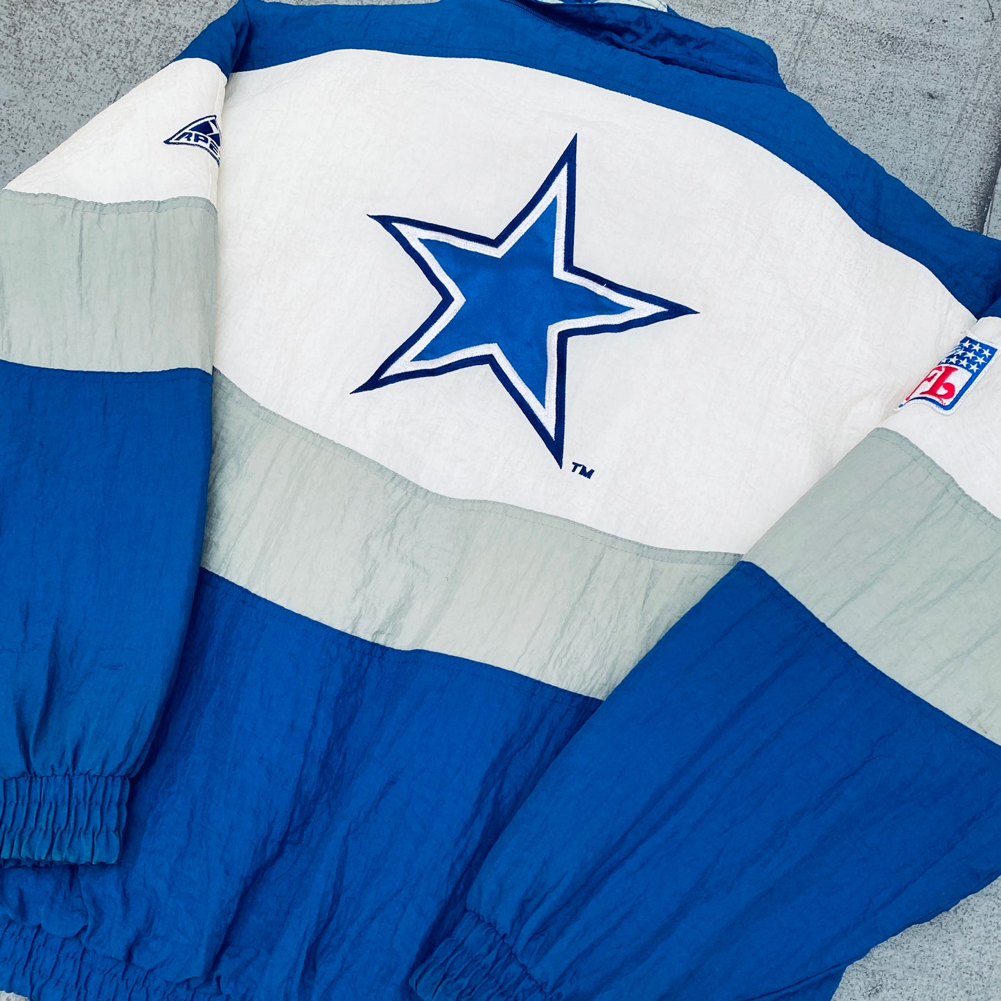 Dallas Cowboys: 1990's Apex One Wave Fullzip Proline Jacket (L)