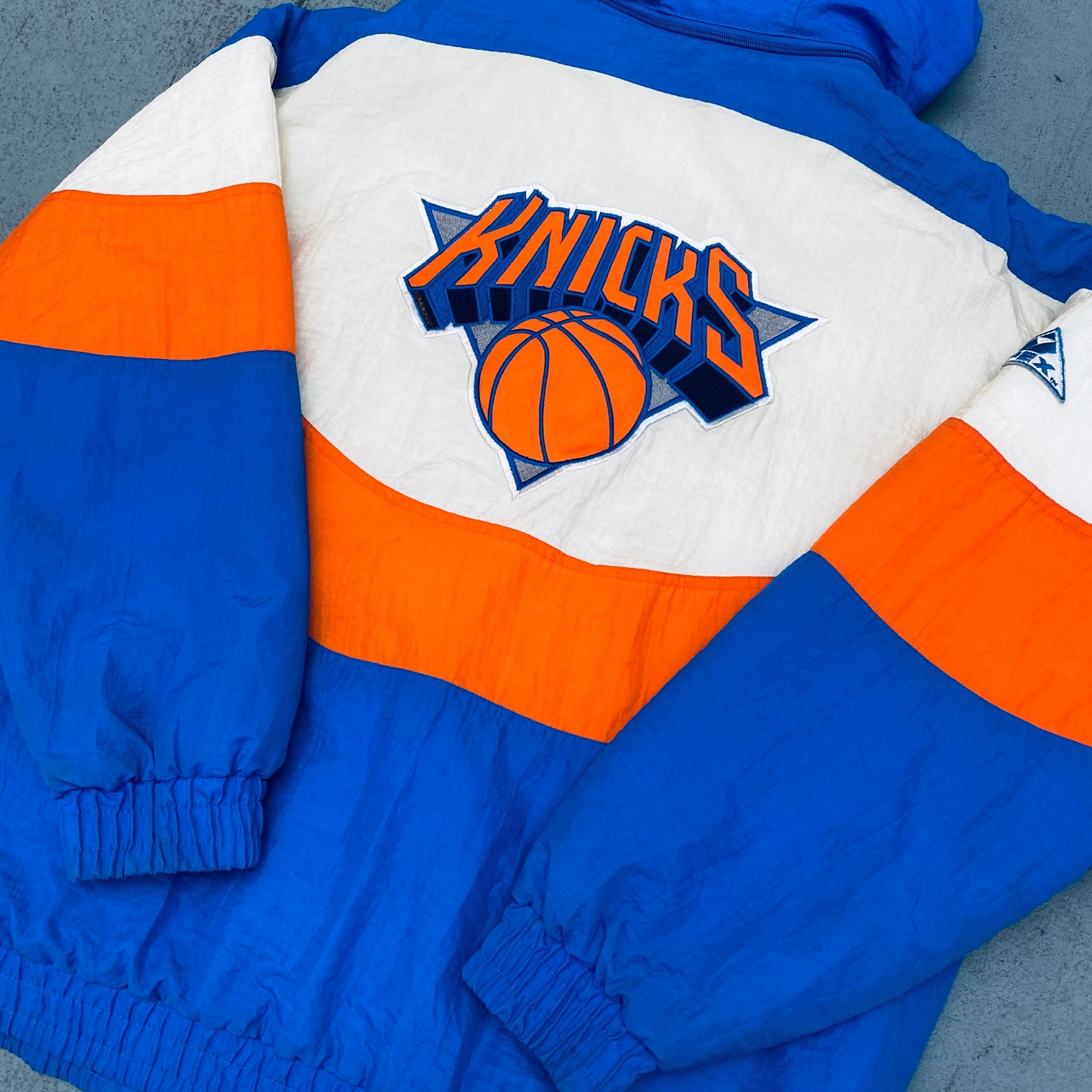 New York Knicks: 1990's Apex One Wave Fullzip Jacket (L)