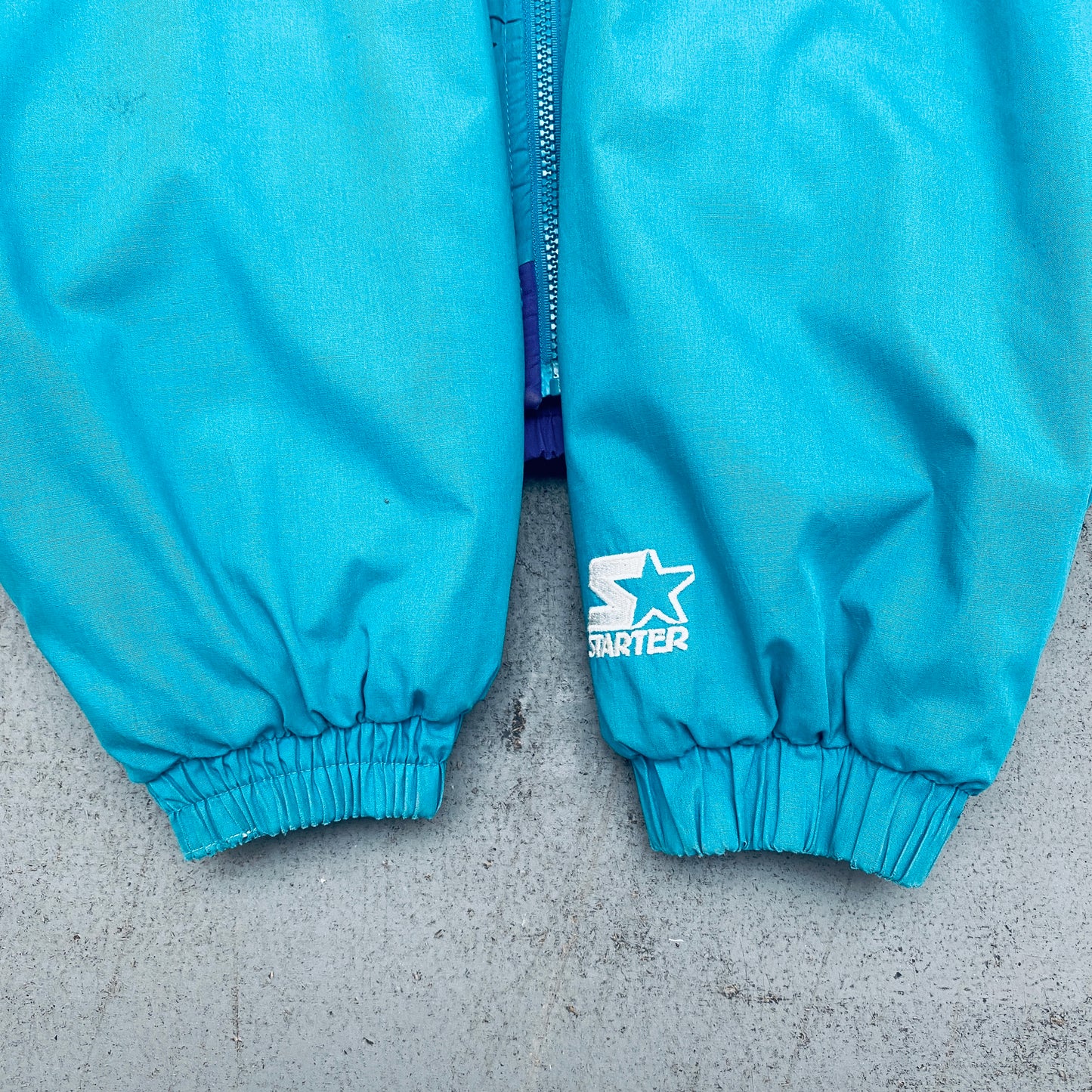 Charlotte Hornets: 1990's EXTREME Logo "J Cole" Fullzip Starter Jacket (M)