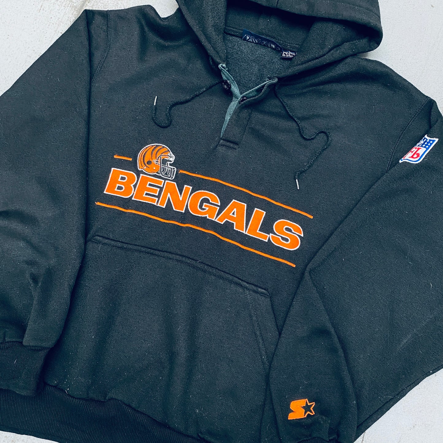 Cincinnati Bengals: 1980's Embroidered Spellout Starter Hoodie (L)