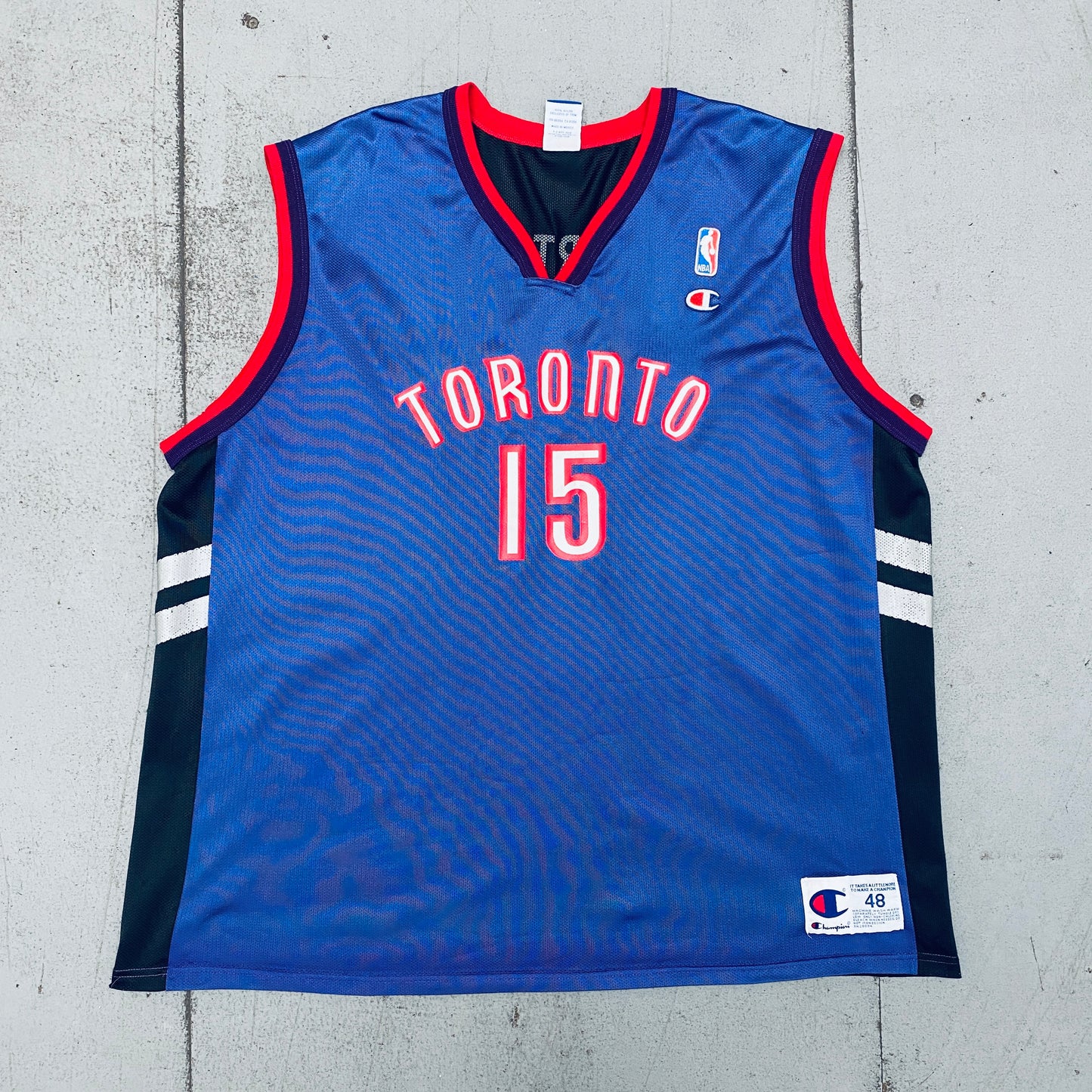 Toronto Raptors: Vince Carter "The Slam Dunk Contest" 1999/00 Purple Champion Jersey (XL)