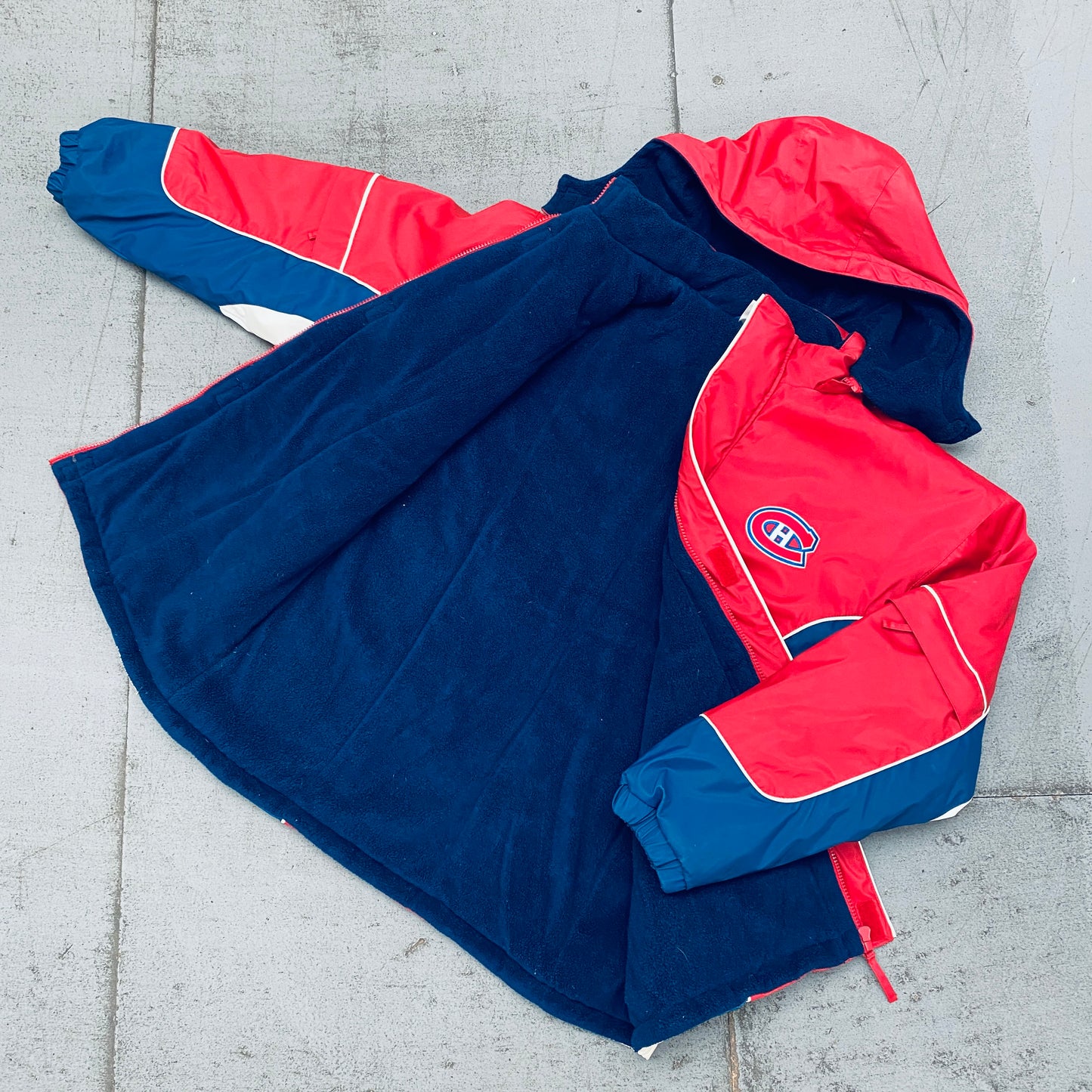 Montreal Canadiens: 1990's Fullzip Waterproof Fleeced Rain Mac (S/M)